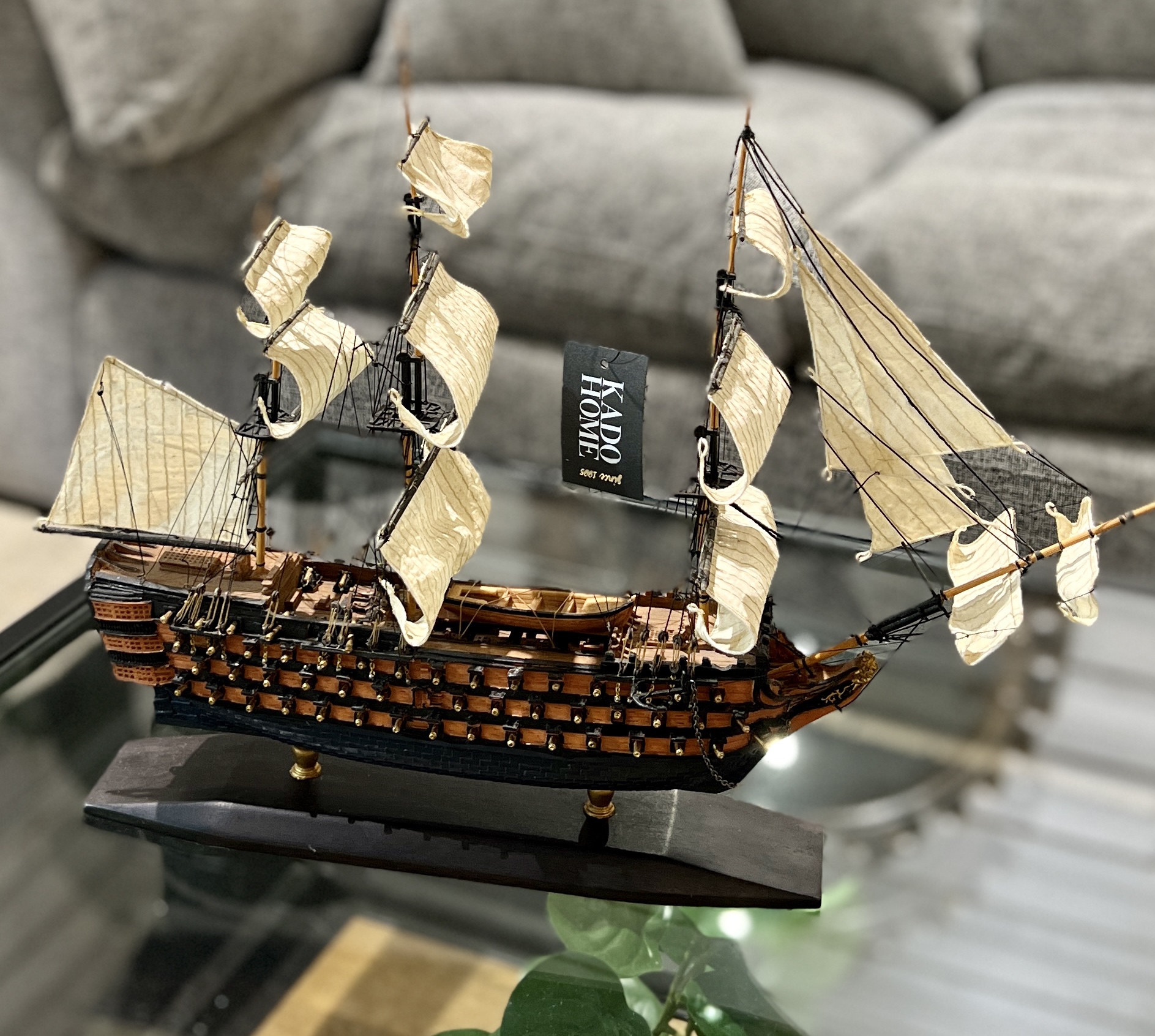 ספינה נוי דגם איקו מפרשים שמנת