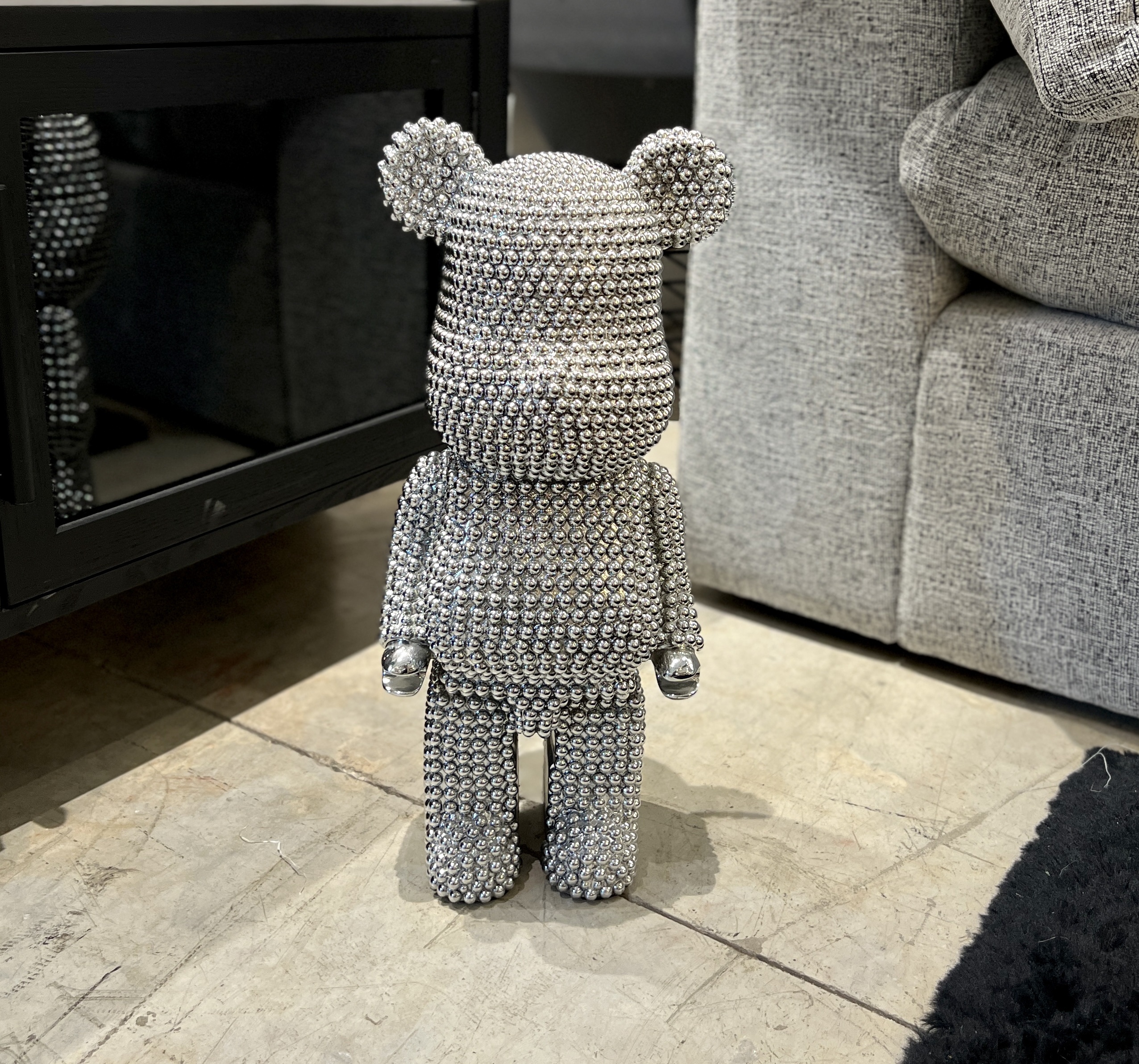 פסל דובי מעוצב פנינים כסף דגם איקו פסל דובי מעוצב פנינים כסף דגם איקו