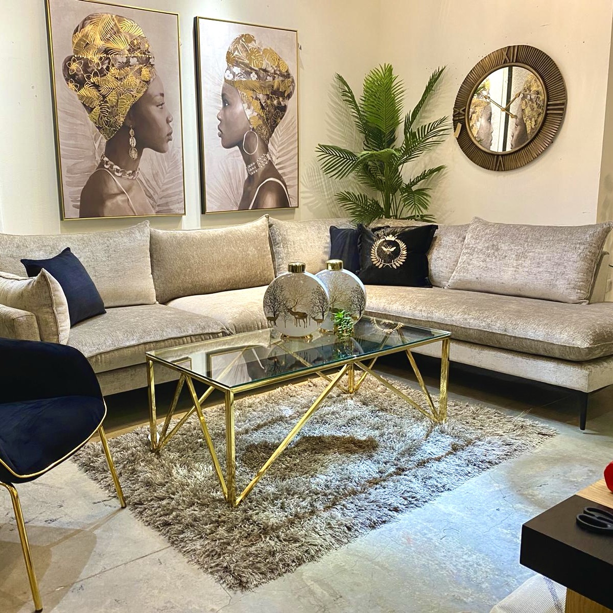 שולחן סלון קריפטון זהב מתצוגה!