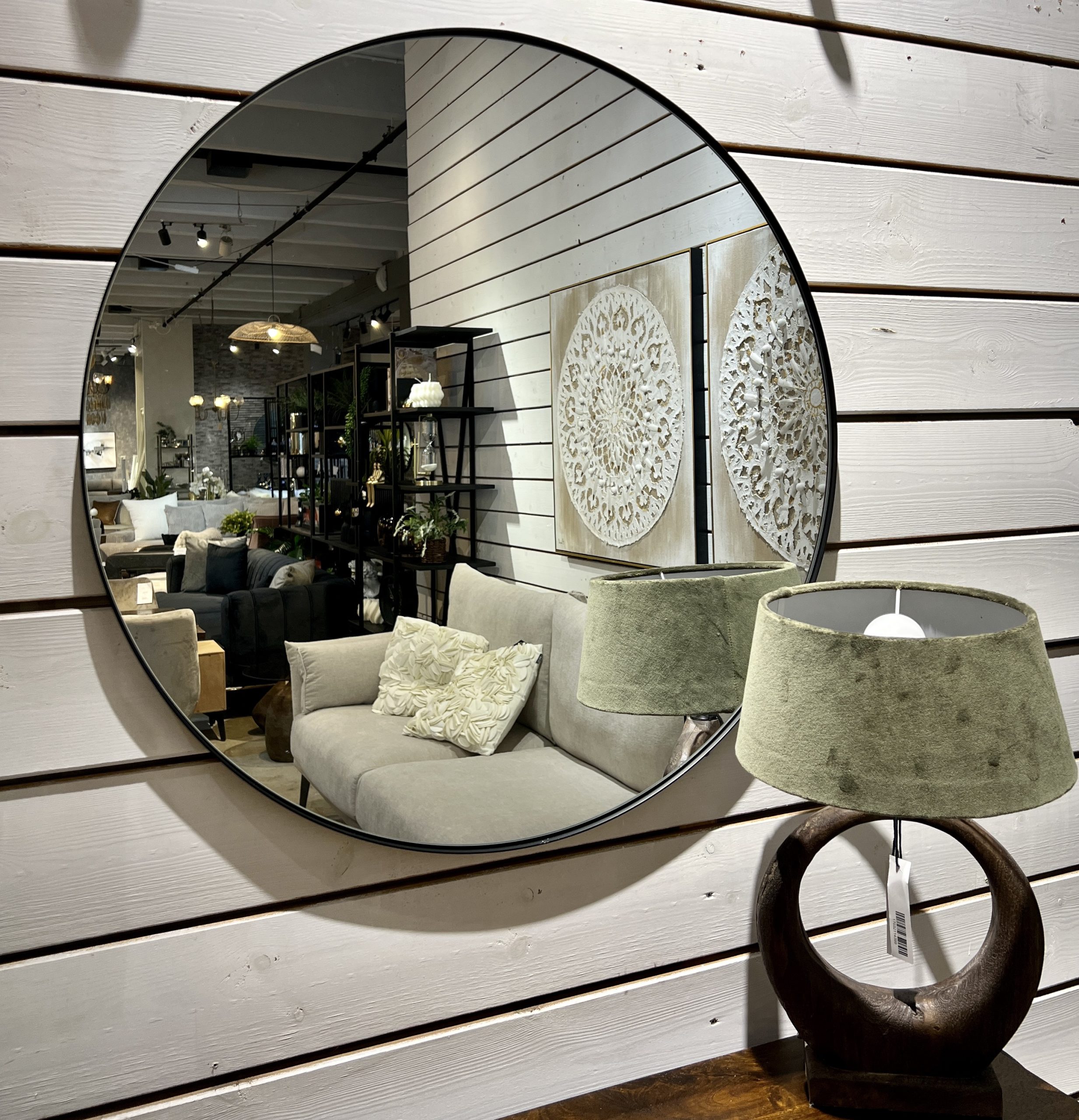 מראה עגולה מסגרת שחורה קוטר 70 דגם אליס מראה עגולה מסגרת שחורה קוטר 70 דגם אליס