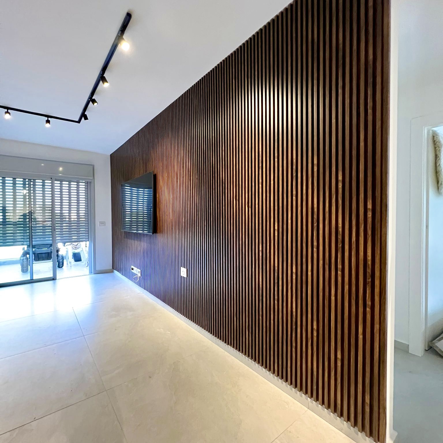 חיפוי קיר פסים פולימרי אגוז אמריקאי photo number 5