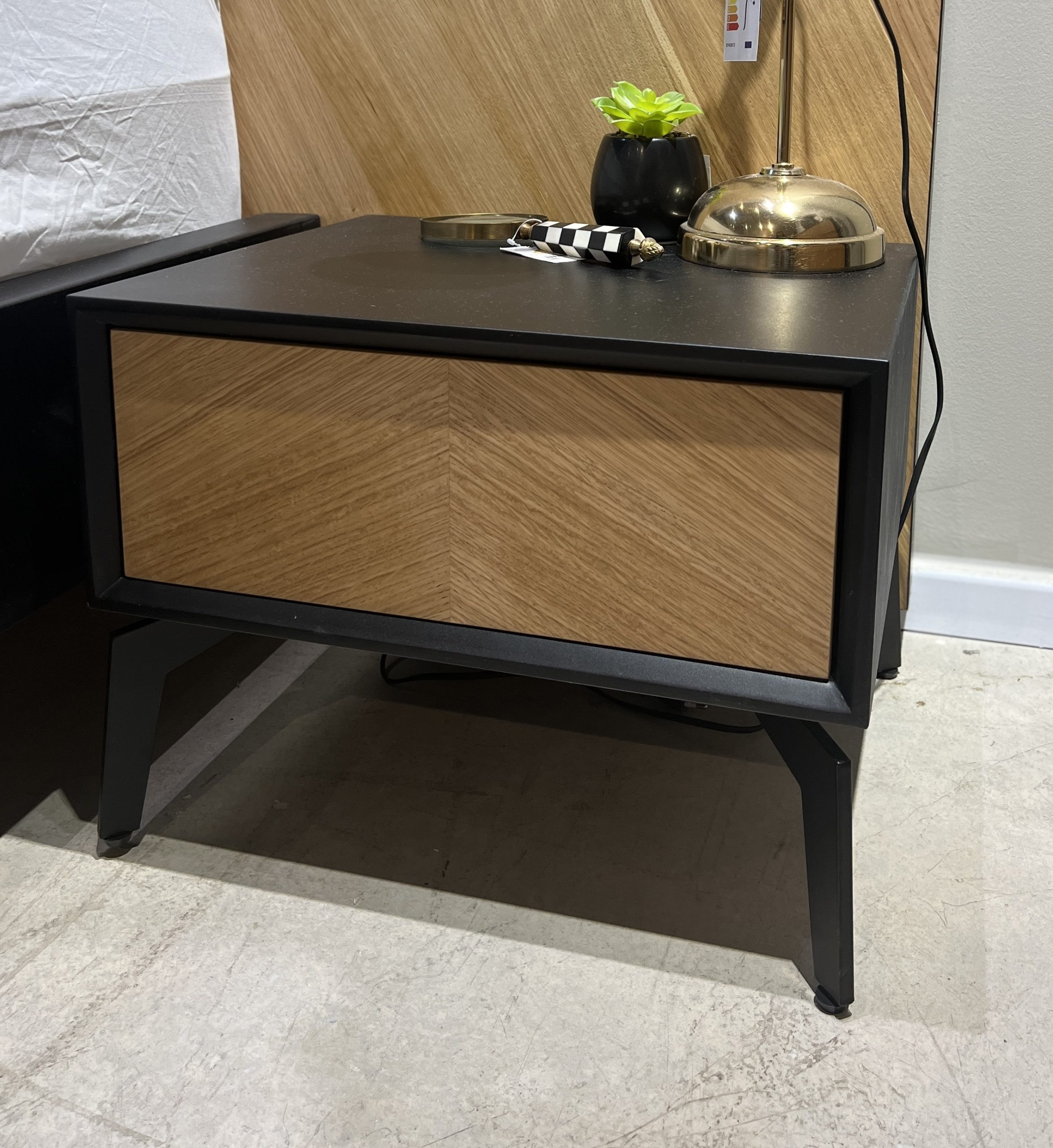 שידת צד דגם מרלין שידת צד דגם מרלין