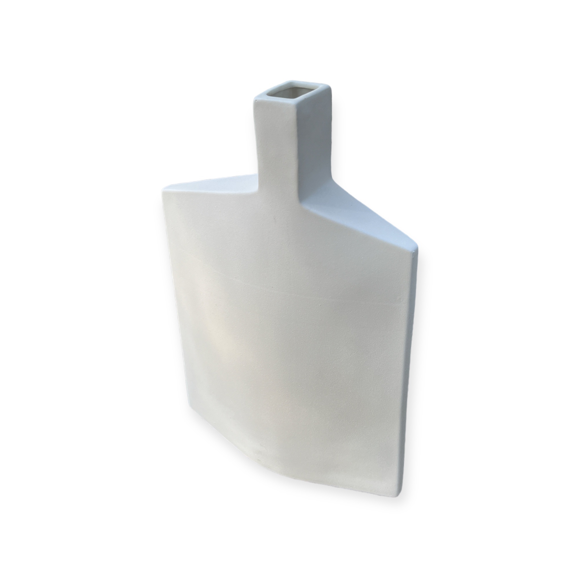 כד אסימטרי זוויות לבן גדול גבוה דגם אליס כד אסימטרי זוויות לבן גדול גבוה דגם אליס