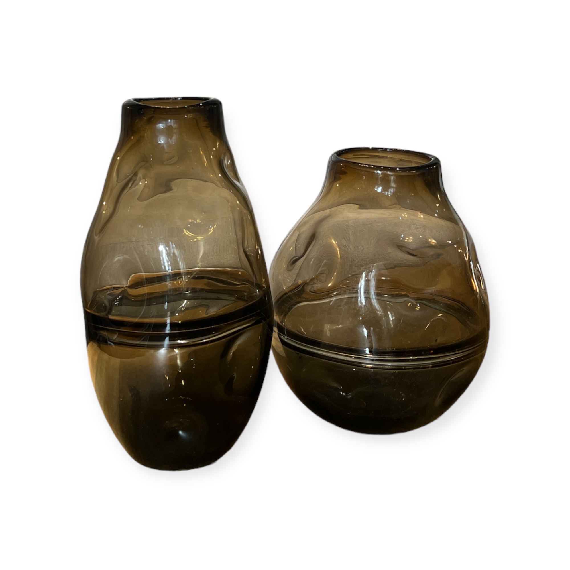 כד זכוכית חום שחור עבודת יד דגם איקו