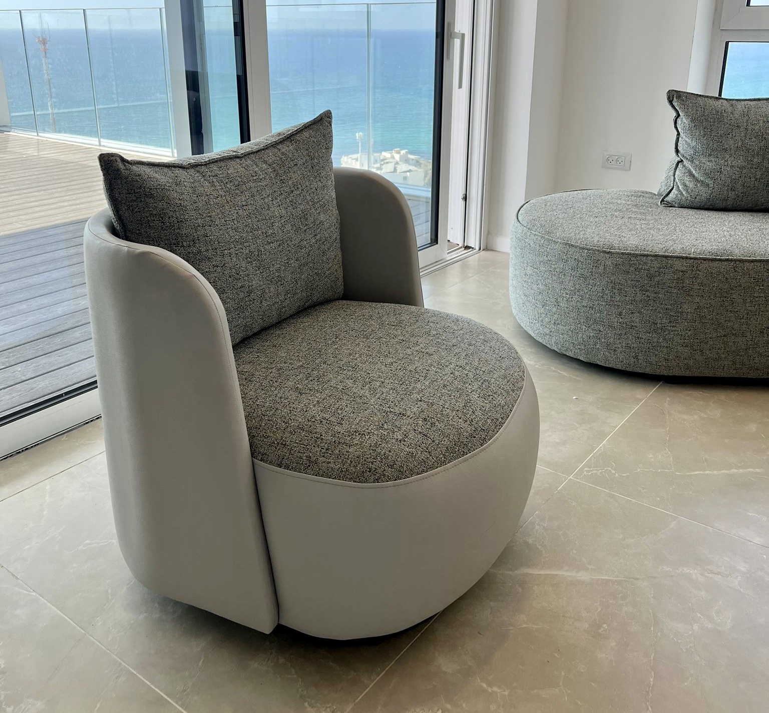 כורסא מעוגלת דגם ליאור