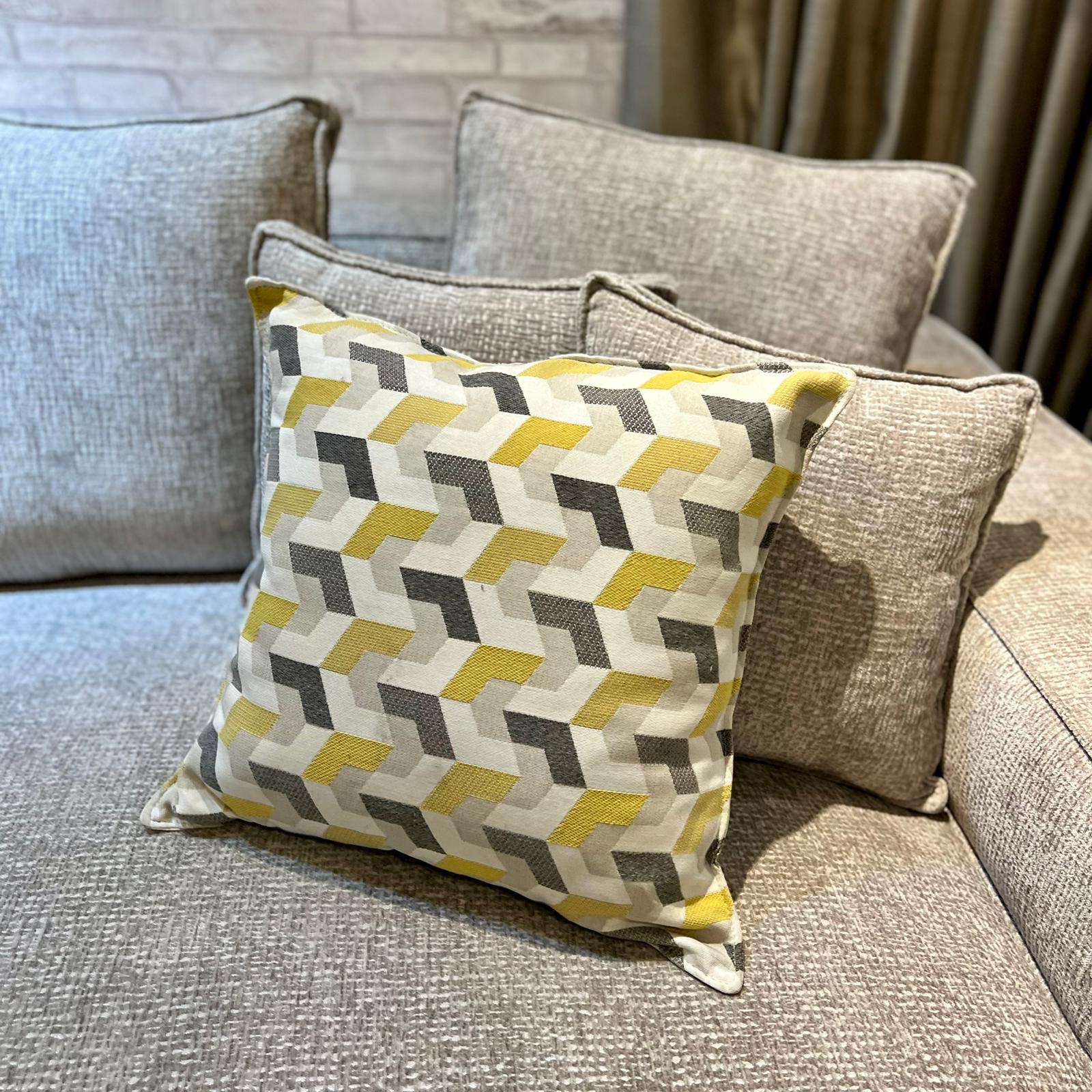 כרית נוי סייל גאומטרי