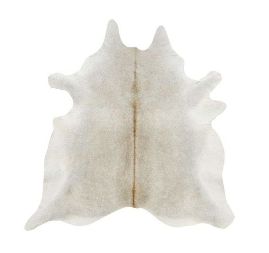 שטיח עור פרה טבעי בהיר שטיח עור פרה טבעי בהיר