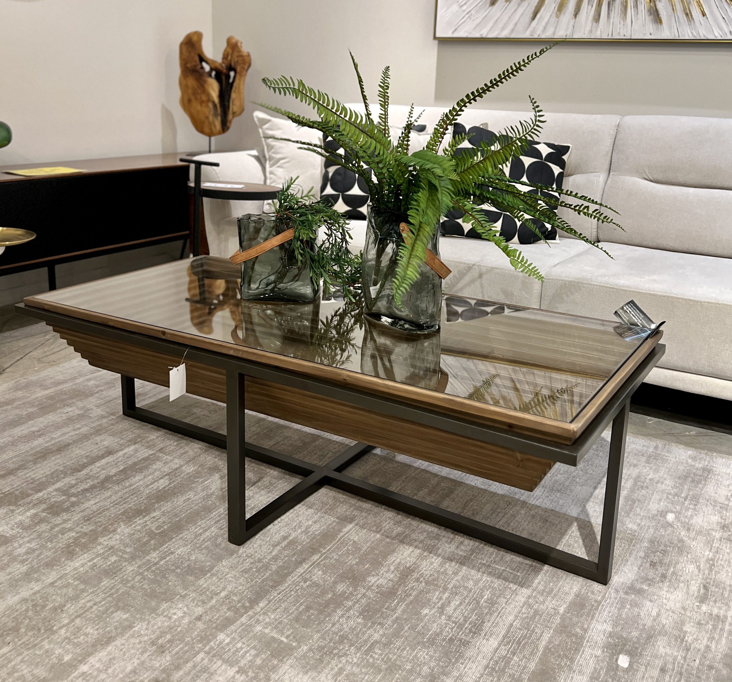 שולחן סלון פירמידה עץ