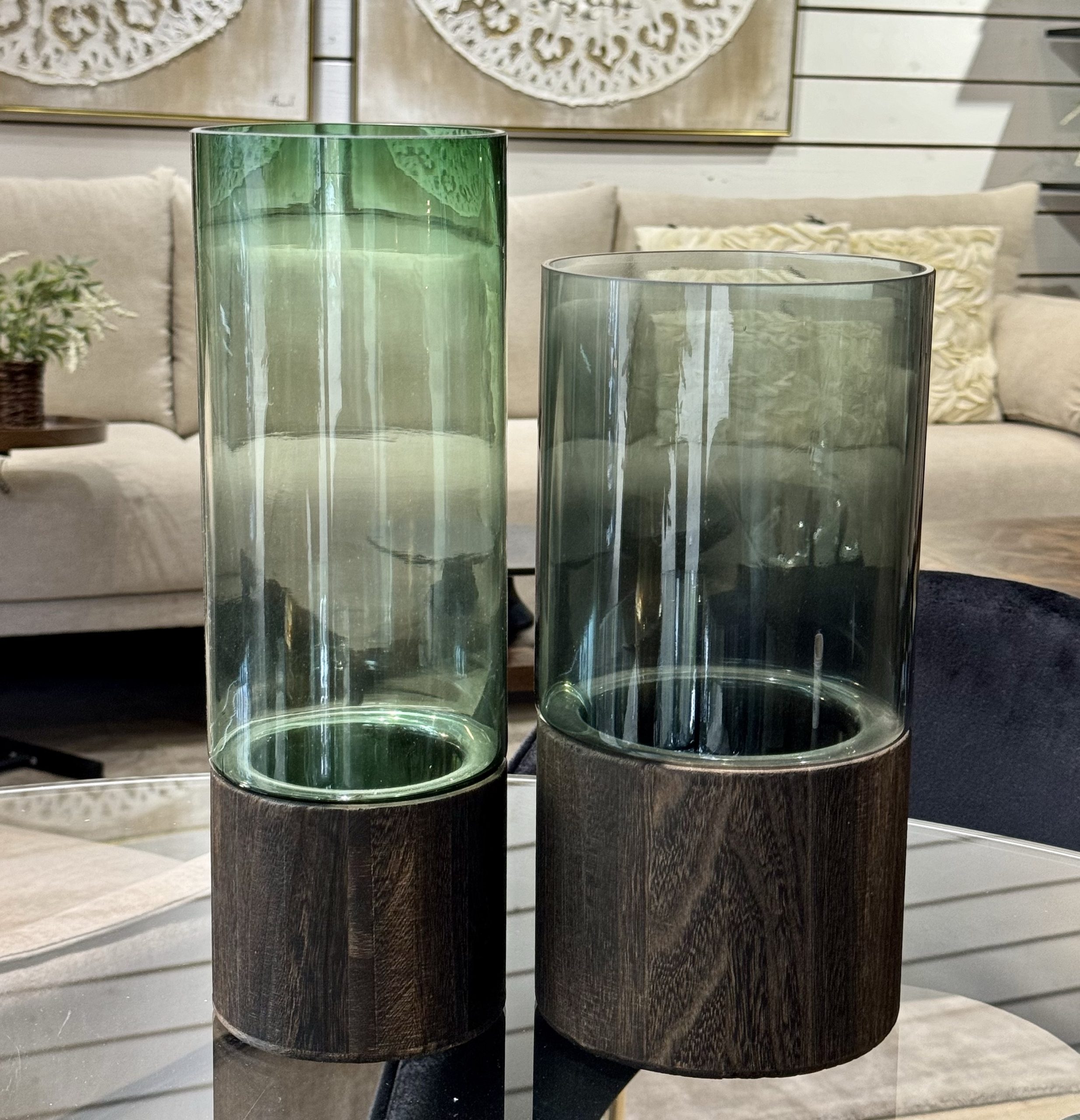 כד עשישית זכוכית אפורה בסיס עץ דגם אליס כד עשישית זכוכית אפורה בסיס עץ דגם אליס