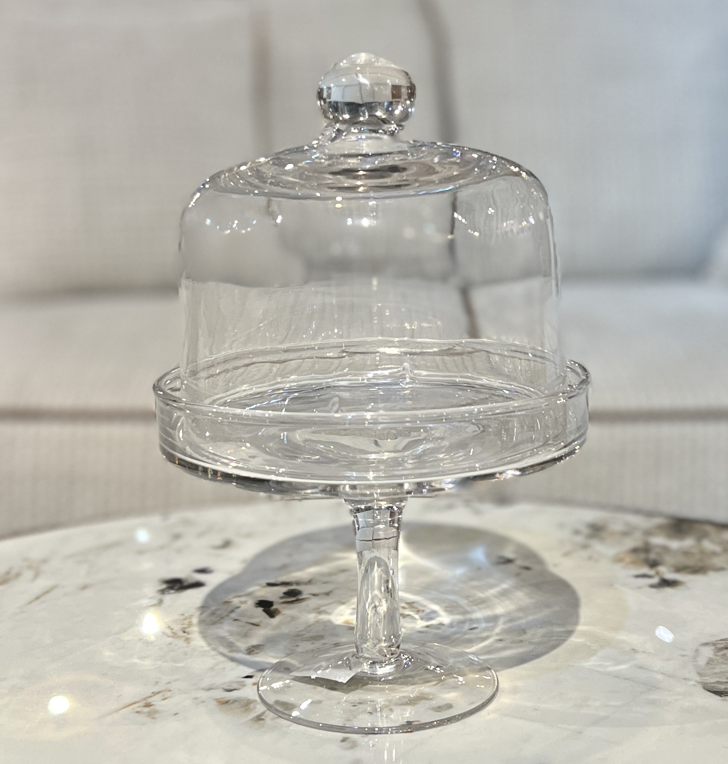 כלי זכוכית עוגיות על רגל עם פעמון דגם איקו כלי זכוכית עוגיות על רגל עם פעמון דגם איקו