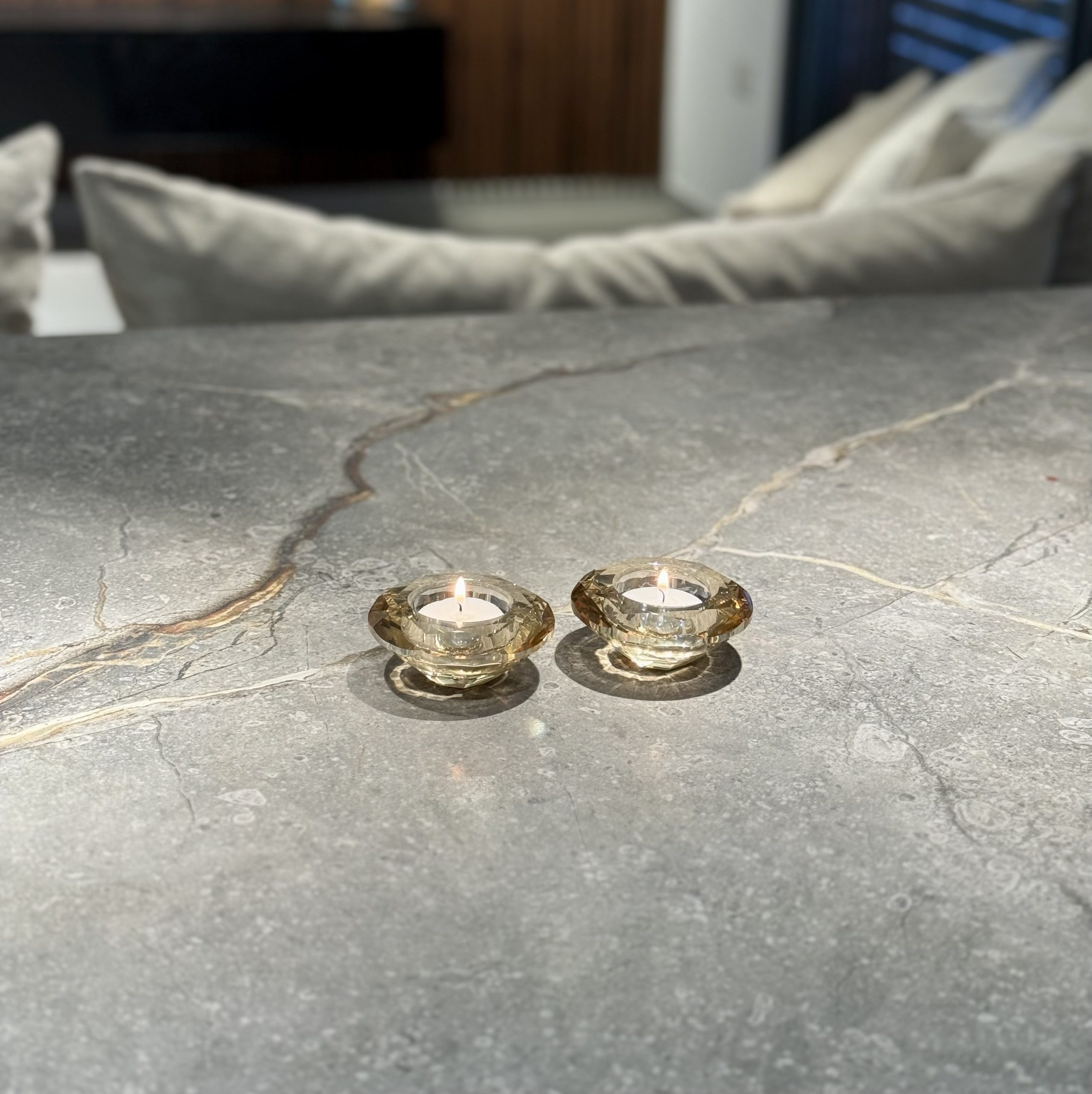 זוג מעמד לנר קריסטל צבע ענבר זוג מעמד לנר קריסטל צבע ענבר