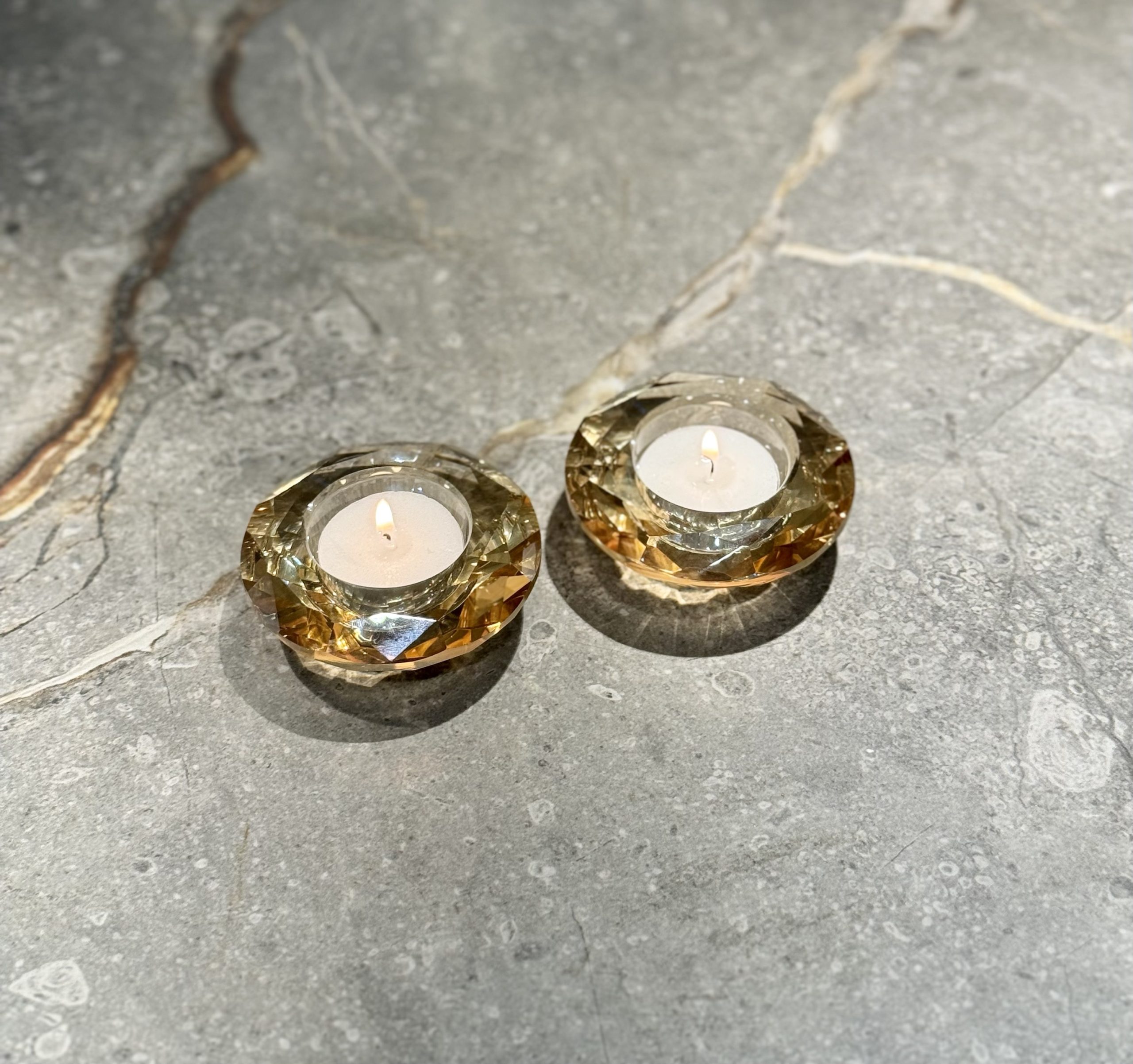 זוג מעמד לנר קריסטל צבע ענבר זוג מעמד לנר קריסטל צבע ענבר