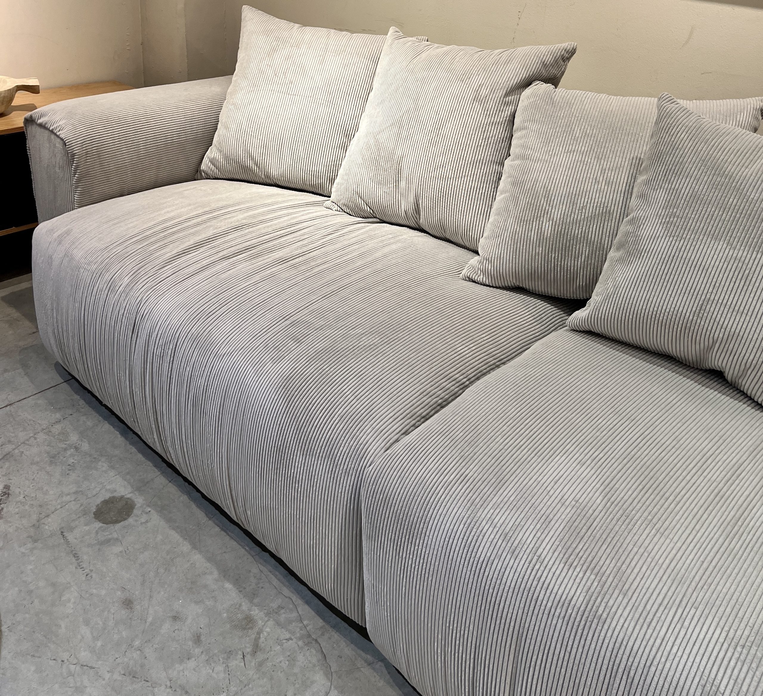 ספה מפנקת דגם פוף ספה מפנקת דגם פוף