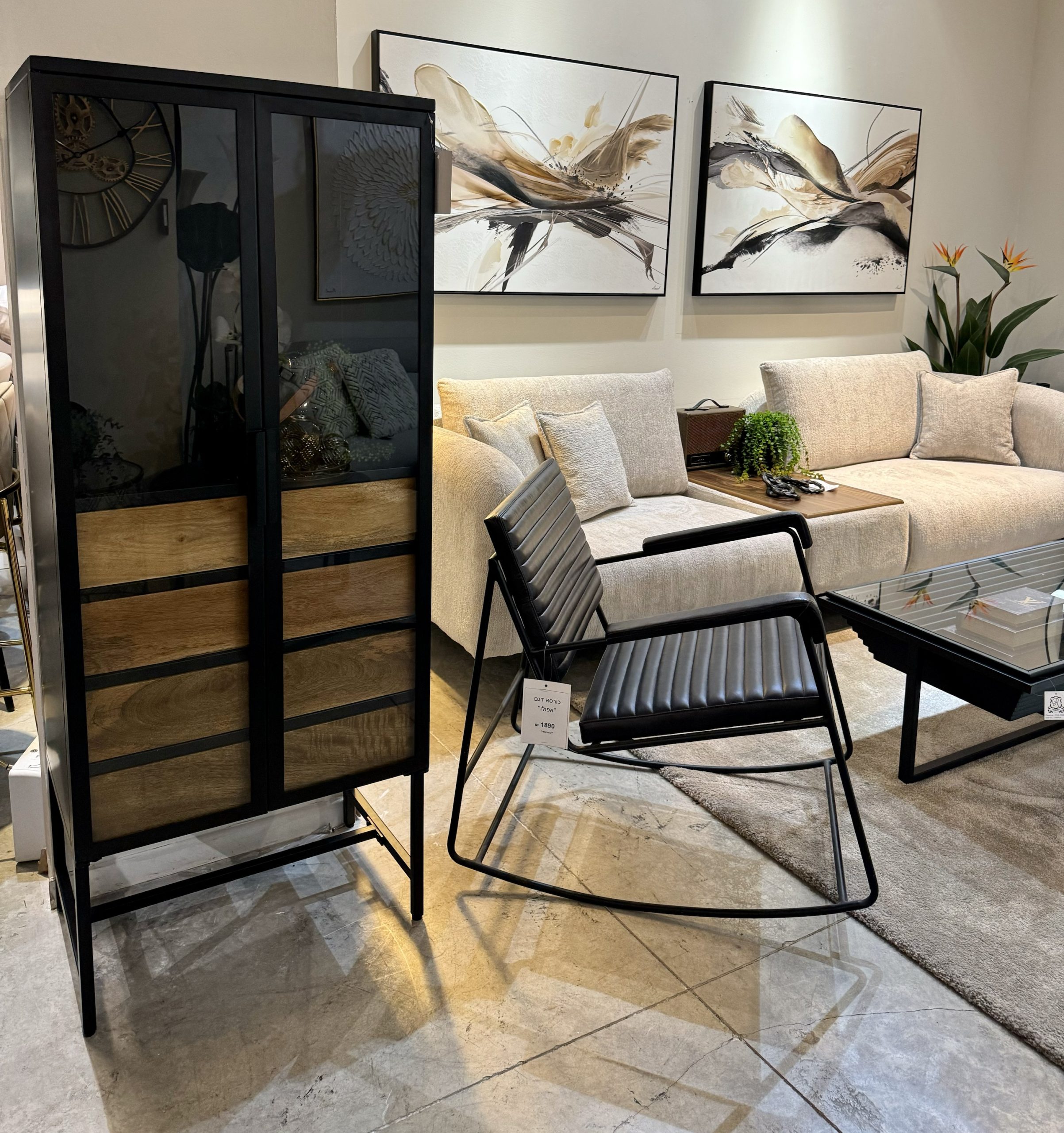 ויטרינה בר ברזל זכוכית ומגירות עץ דגם סוניל ויטרינה בר ברזל זכוכית ומגירות עץ דגם סוניל