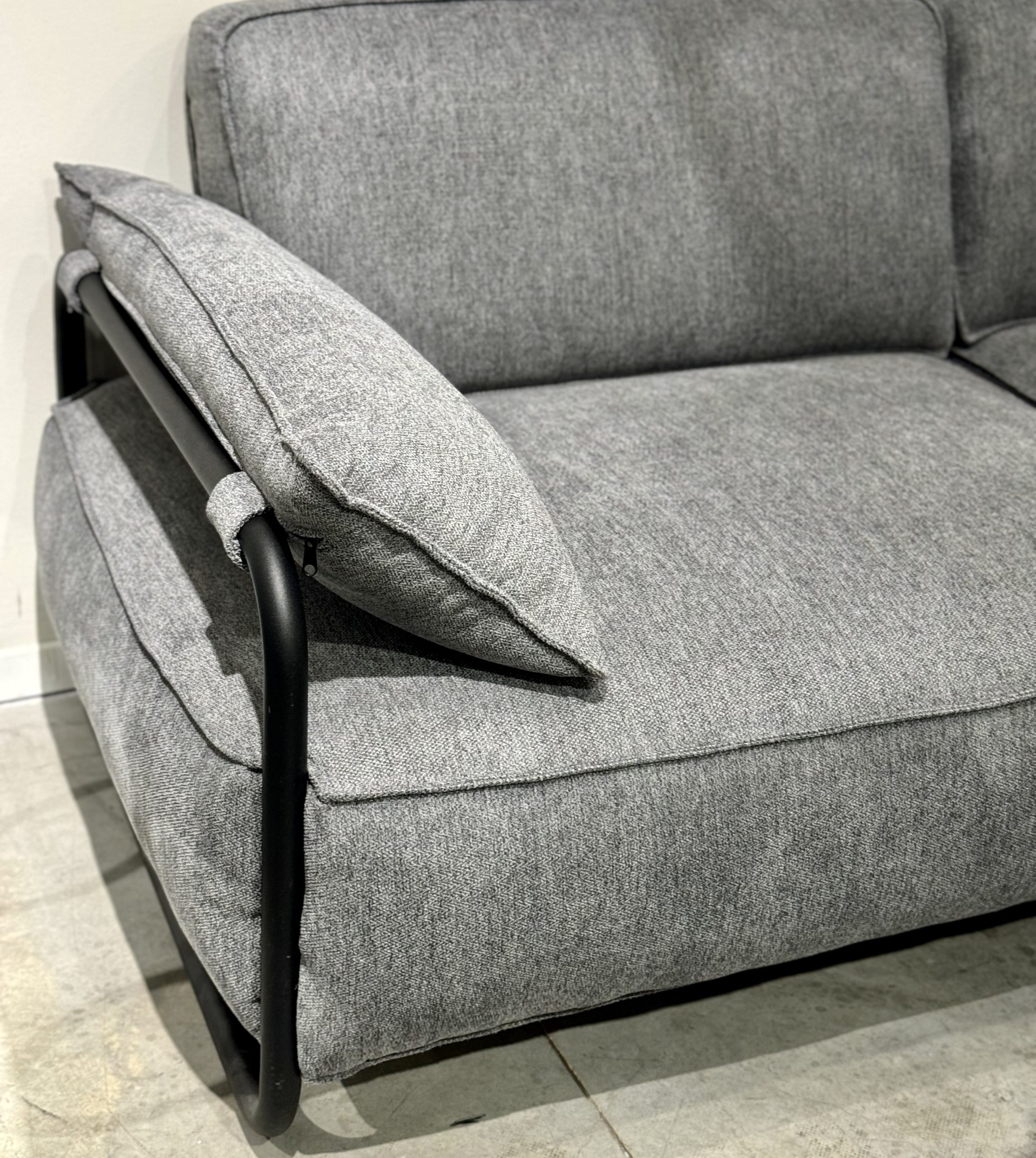 ספה דגם סורינטו מתצוגה!