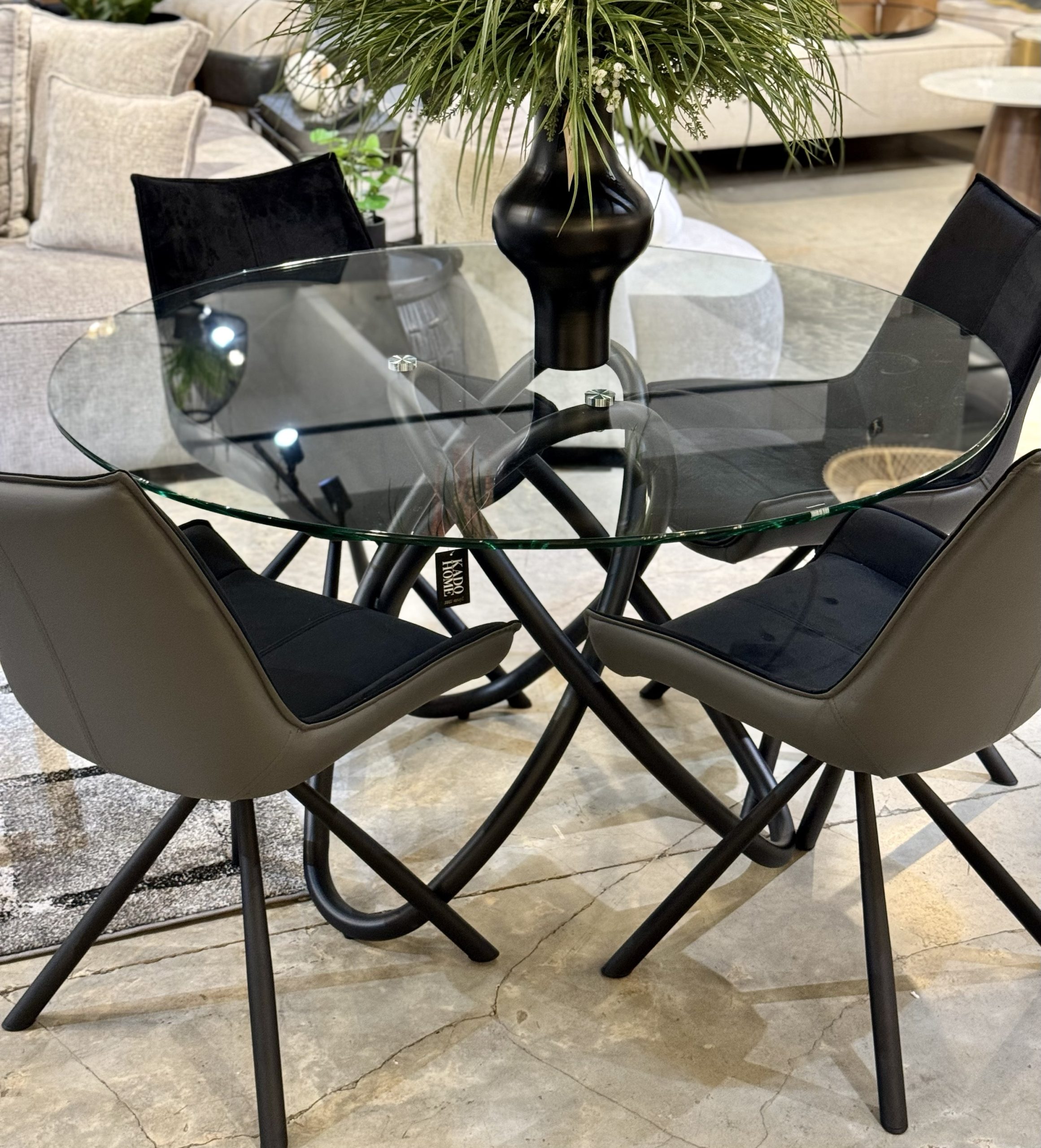 שולחן פינת אוכל דגם בייגלה שחור שולחן פינת אוכל דגם בייגלה שחור