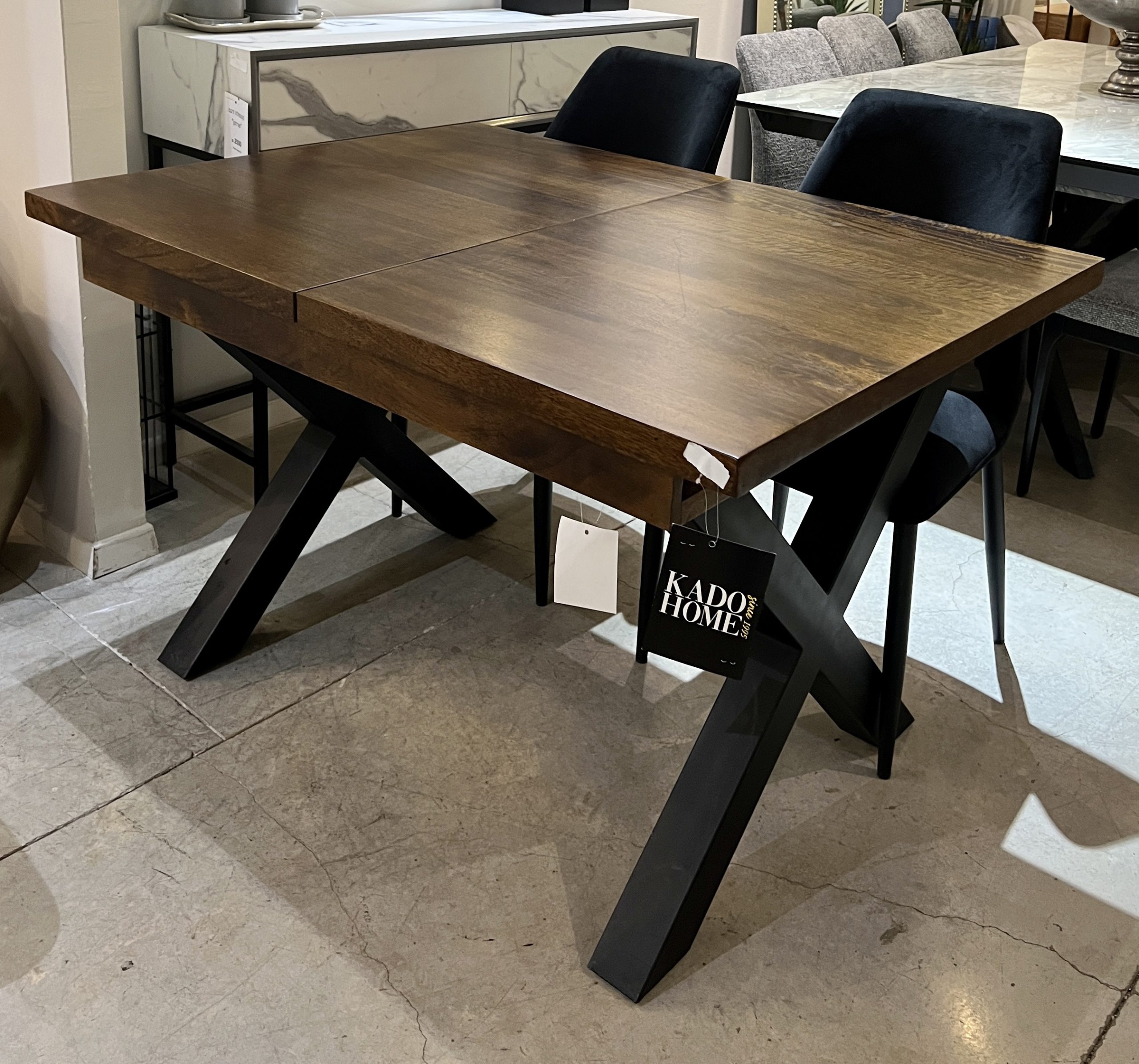 שולחן אוכל עץ רגל ברזל שחורה מיני נפתח דגם סוניל שולחן אוכל עץ רגל ברזל שחורה מיני נפתח דגם סוניל