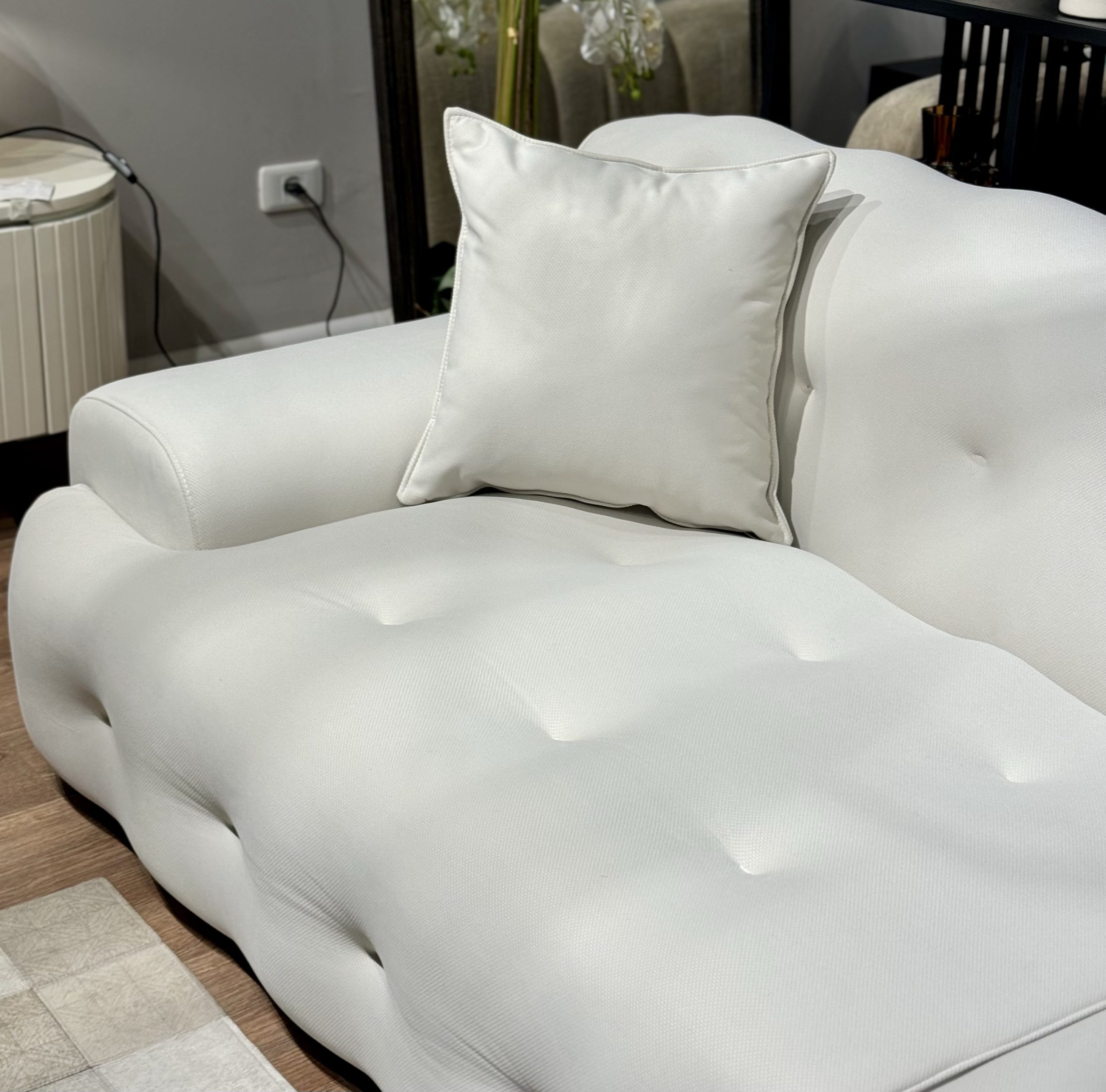 ספה מעוצבת דגם לובי ספה מעוצבת דגם לובי