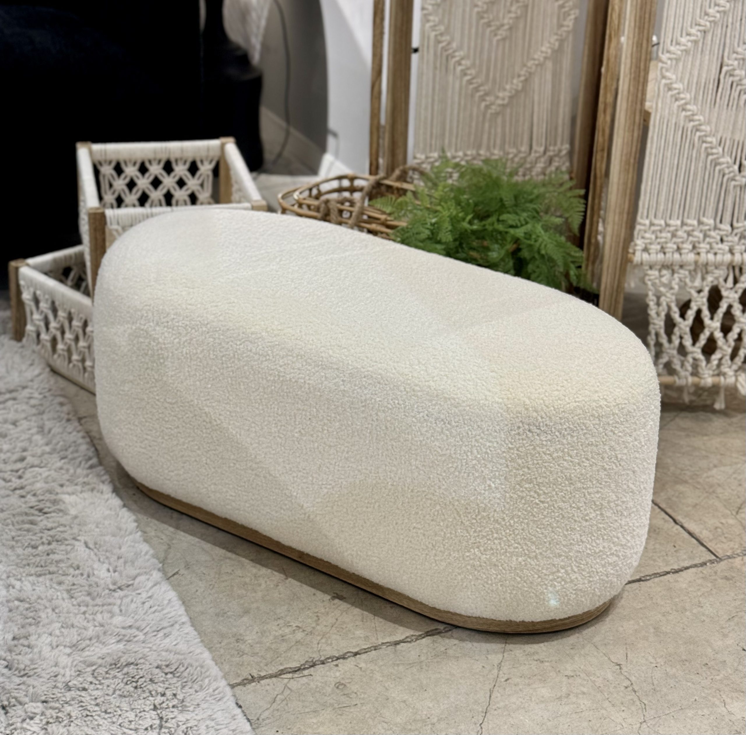 ספסל בוקלה לבן ספסל בוקלה לבן