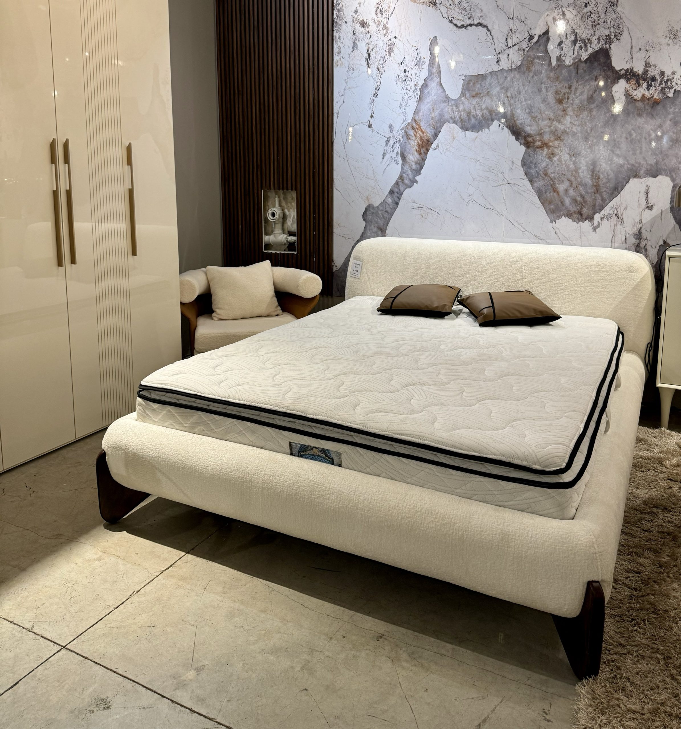 מיטה דגם לורנס מיטה דגם לורנס