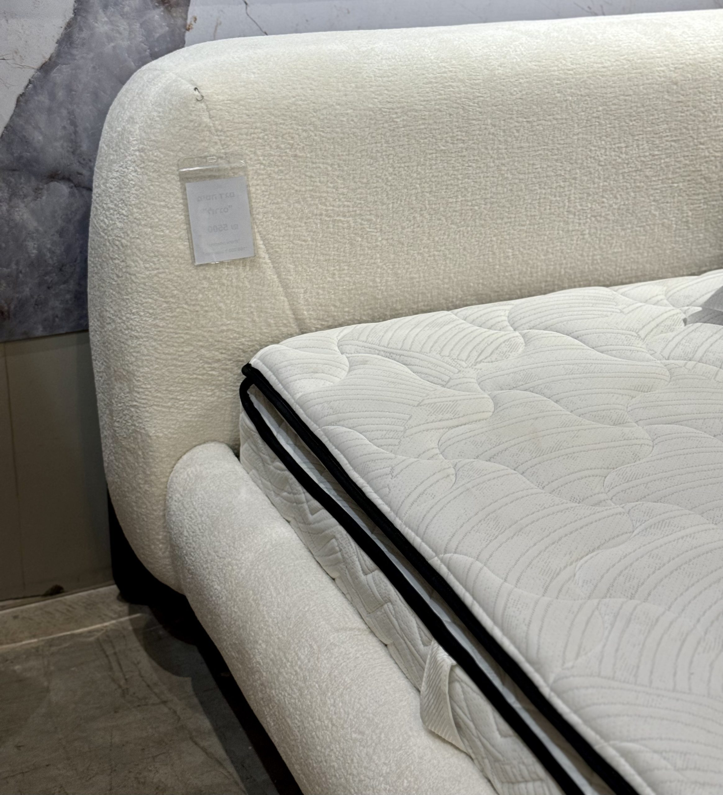 מיטה דגם לורנס מיטה דגם לורנס