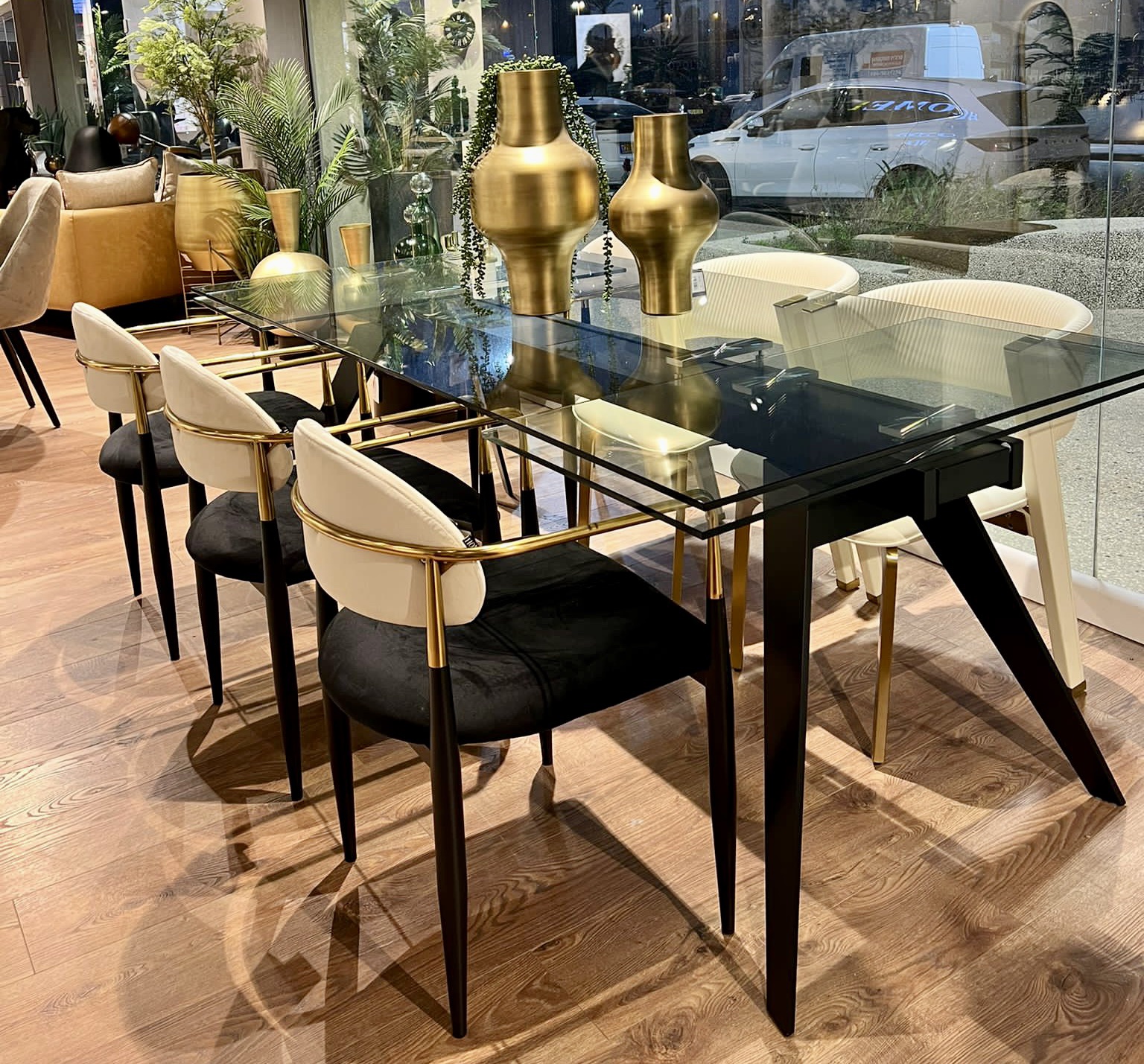 שולחן פינת אוכל דגם אינפיניטי נפתח