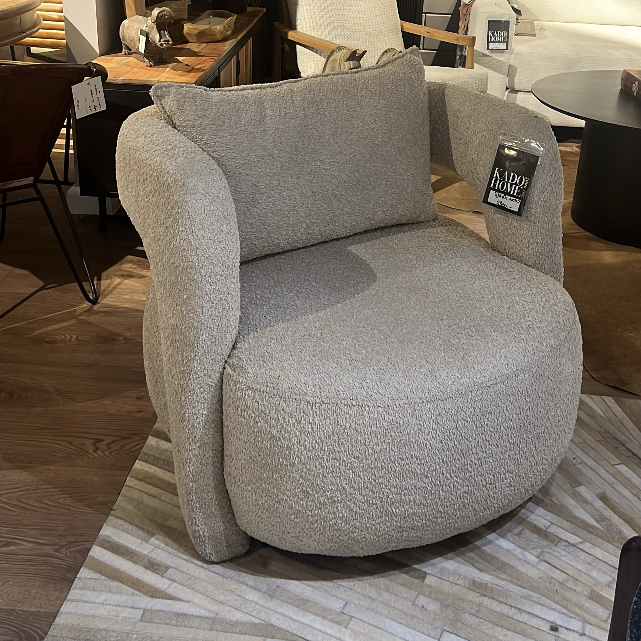 כורסא מעוצבת דגם אלפנט כורסא מעוצבת דגם אלפנט