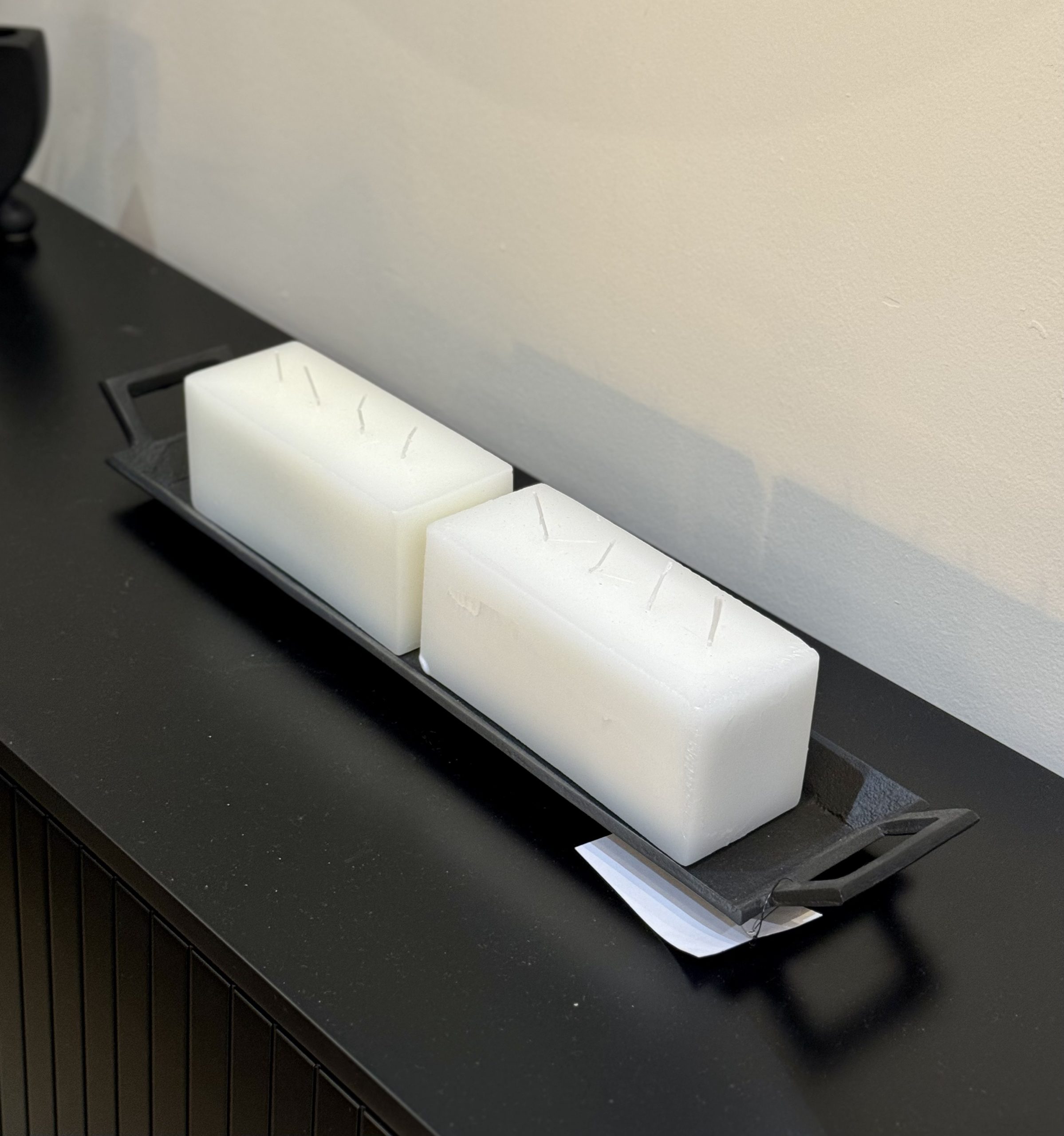 מגש מלבני אינגליש שחור מגש מלבני אינגליש שחור