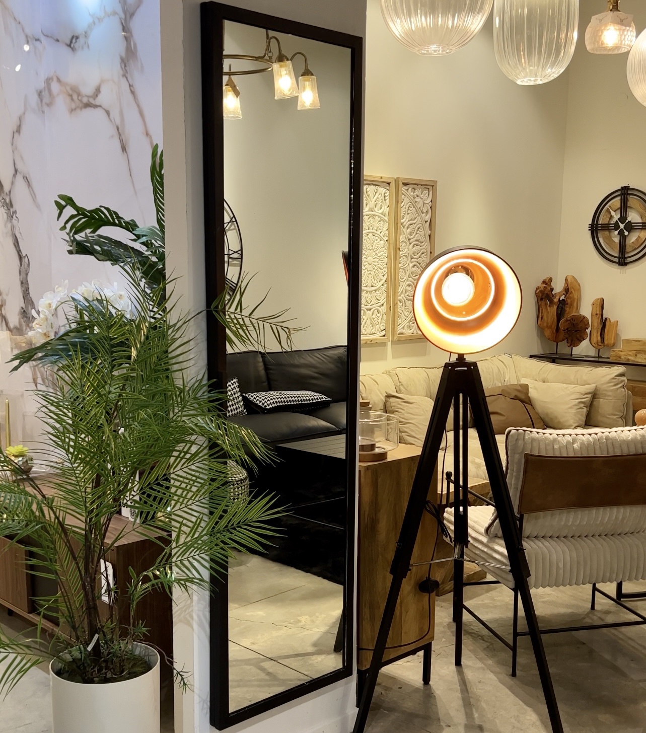 מראה נפתחת כיסוי ארון חשמל מראה נפתחת כיסוי ארון חשמל