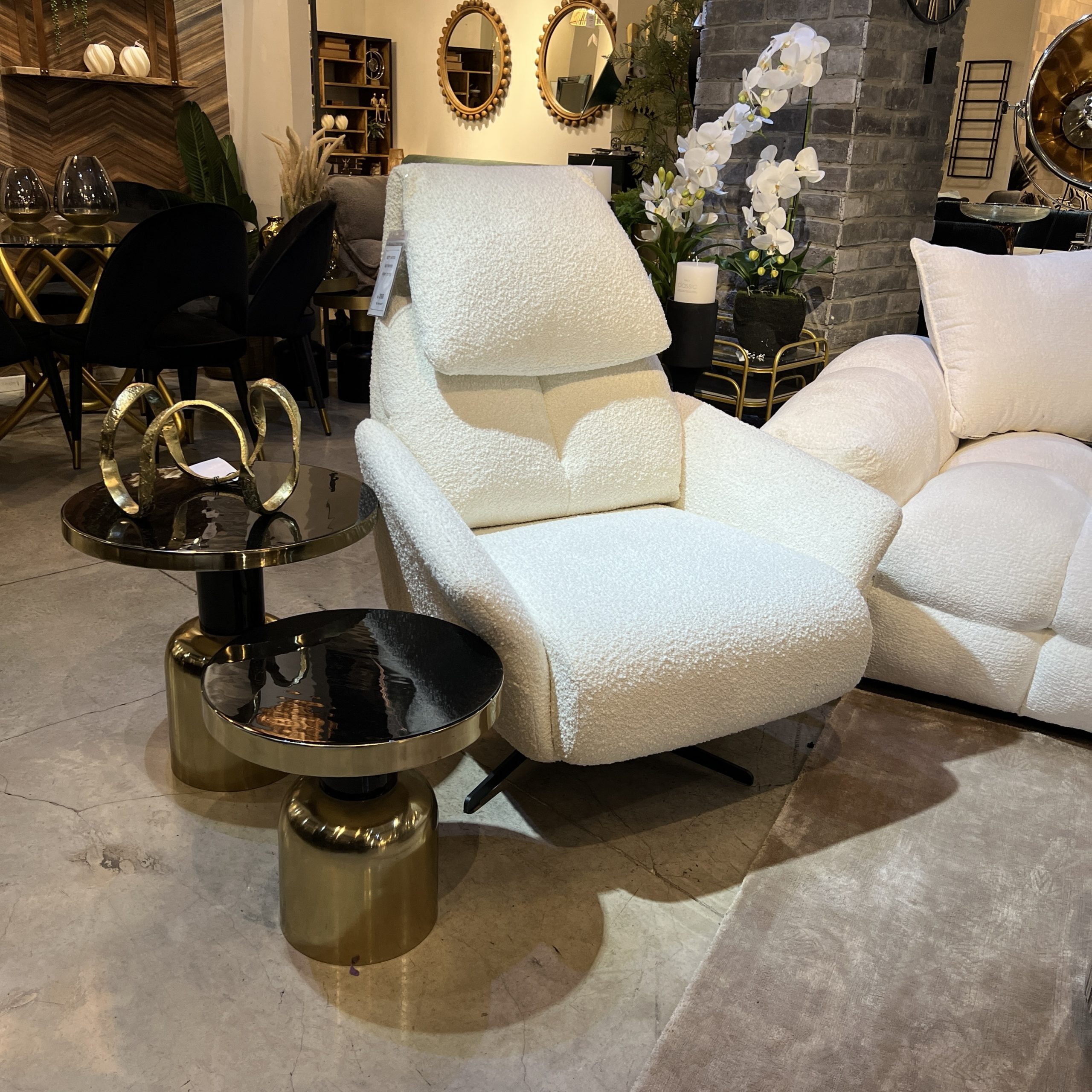 כורסא נפתחת רילקס דגם קימי בד בוקלה שמנת כורסא נפתחת רילקס דגם קימי בד בוקלה שמנת