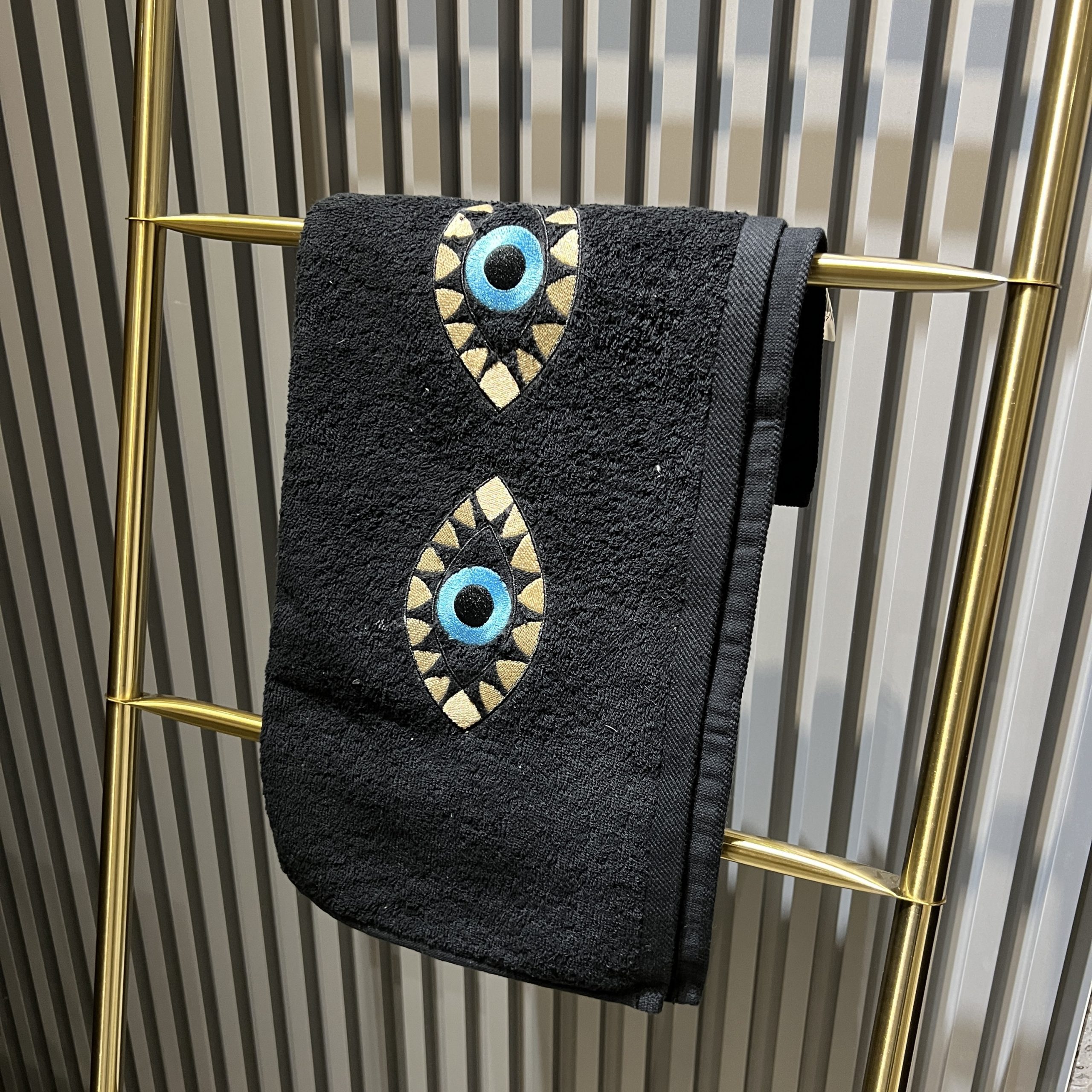 מעמד למגבות סולם מתכת זהב גולי מעמד למגבות סולם מתכת זהב גולי