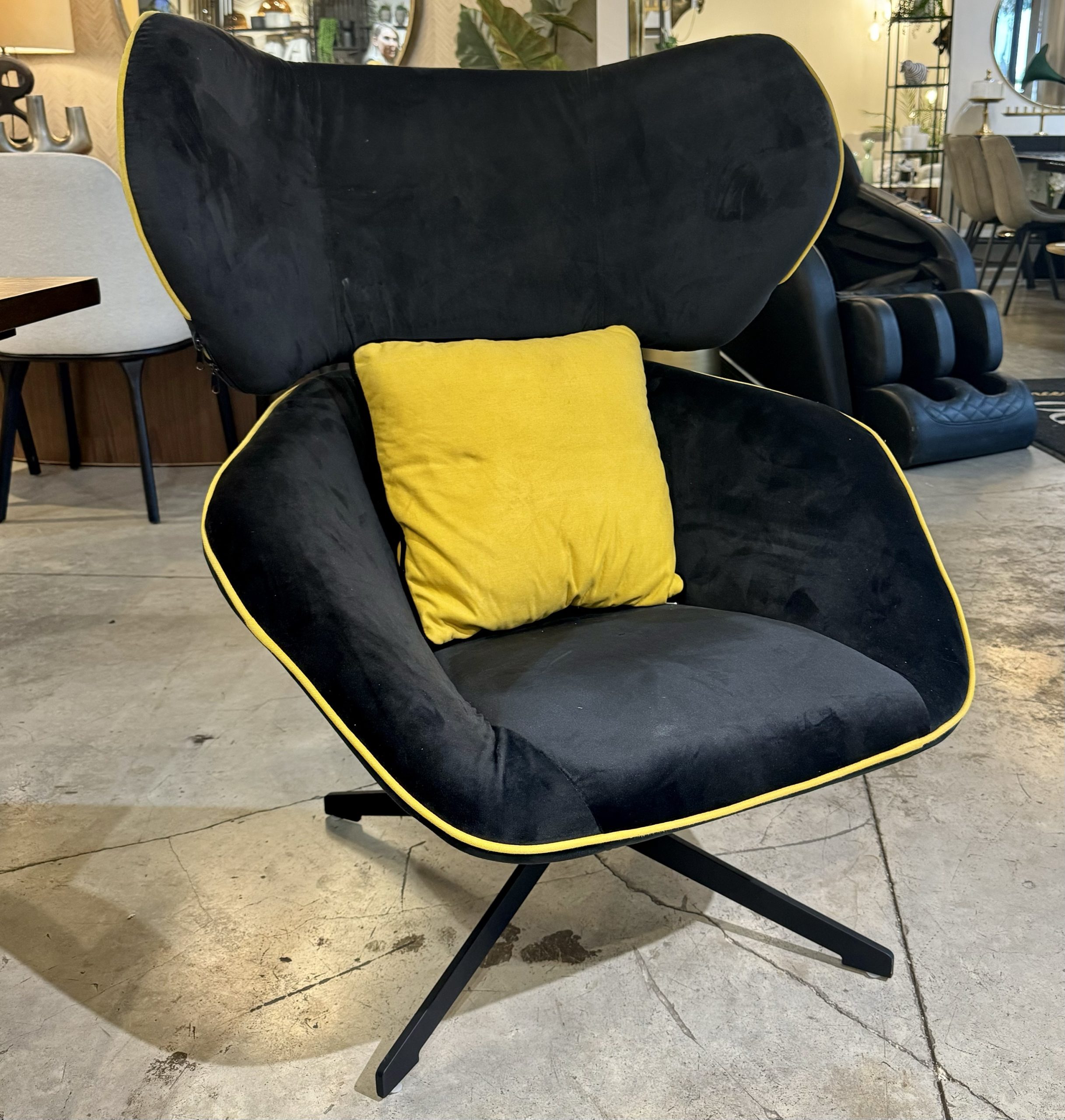 כורסא מסתובבת דגם אלה כורסא מסתובבת דגם אלה