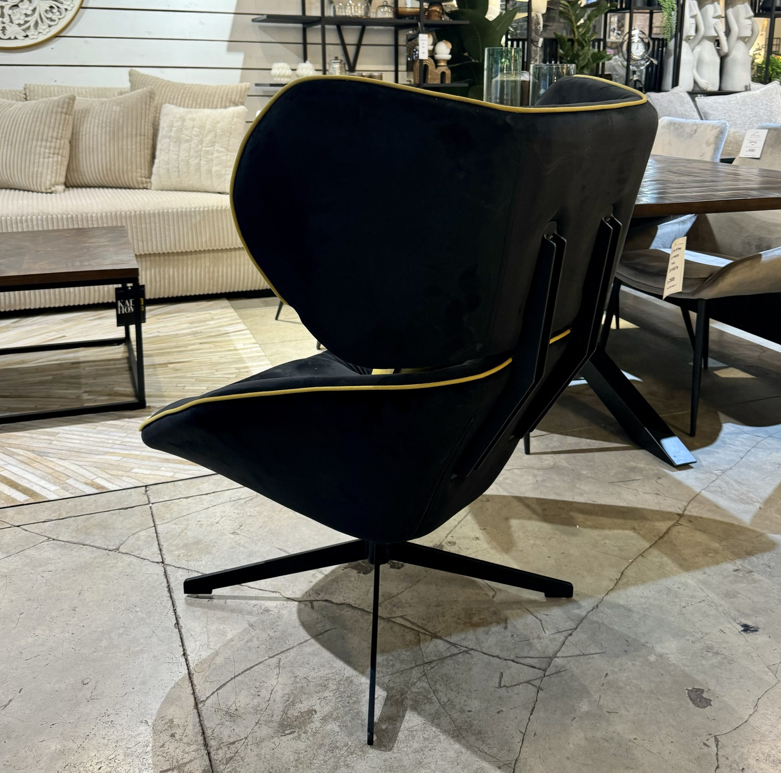 כורסא מסתובבת דגם אלה כורסא מסתובבת דגם אלה