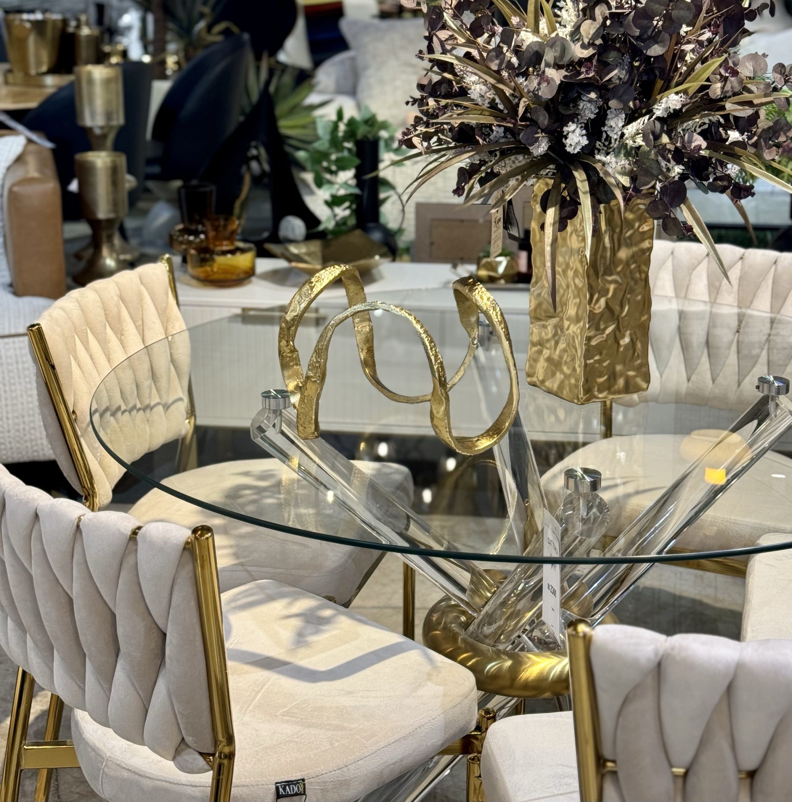 פסל אבסטרקט זהב גדול דגם ראבי