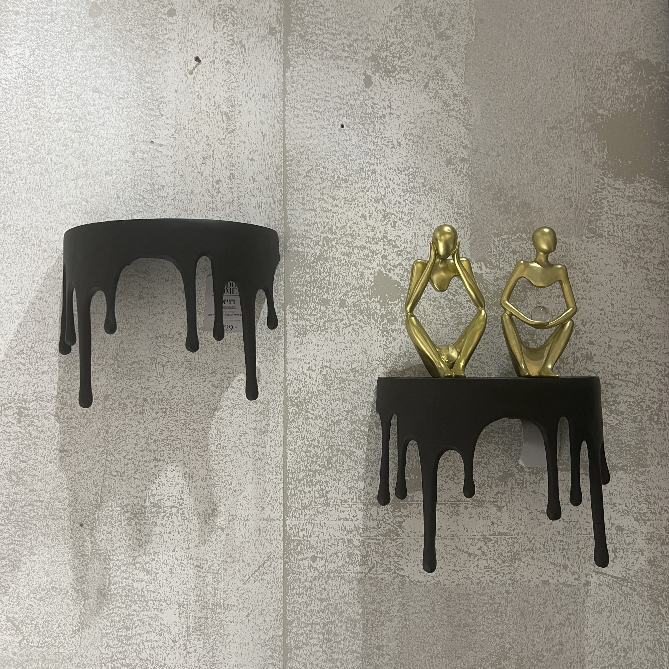 מדף קיר נטיפים שחור מדף קיר נטיפים שחור