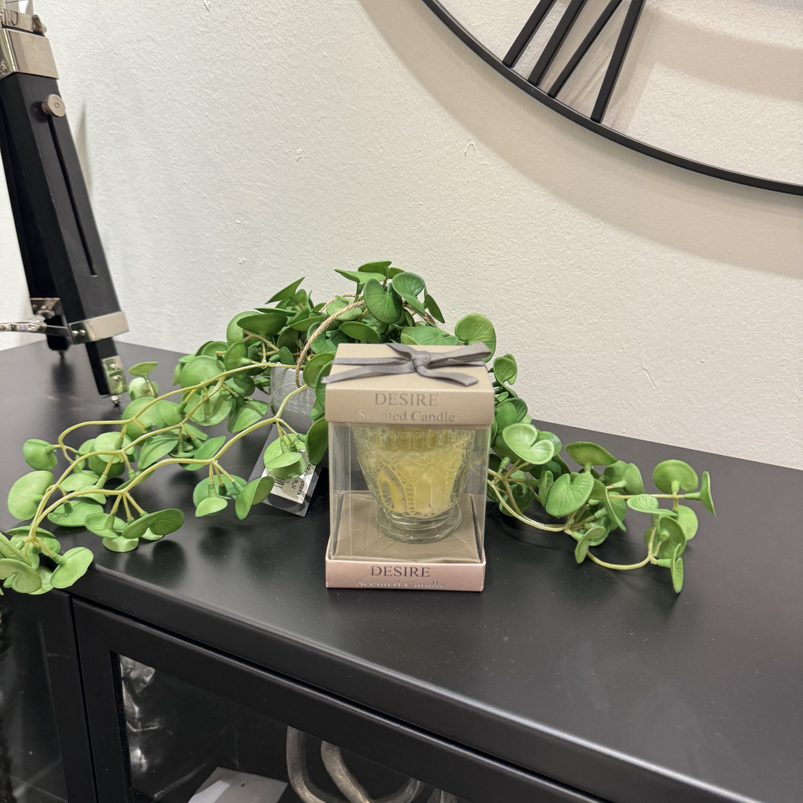 נר בכלי זכוכית עגול נר בכלי זכוכית עגול