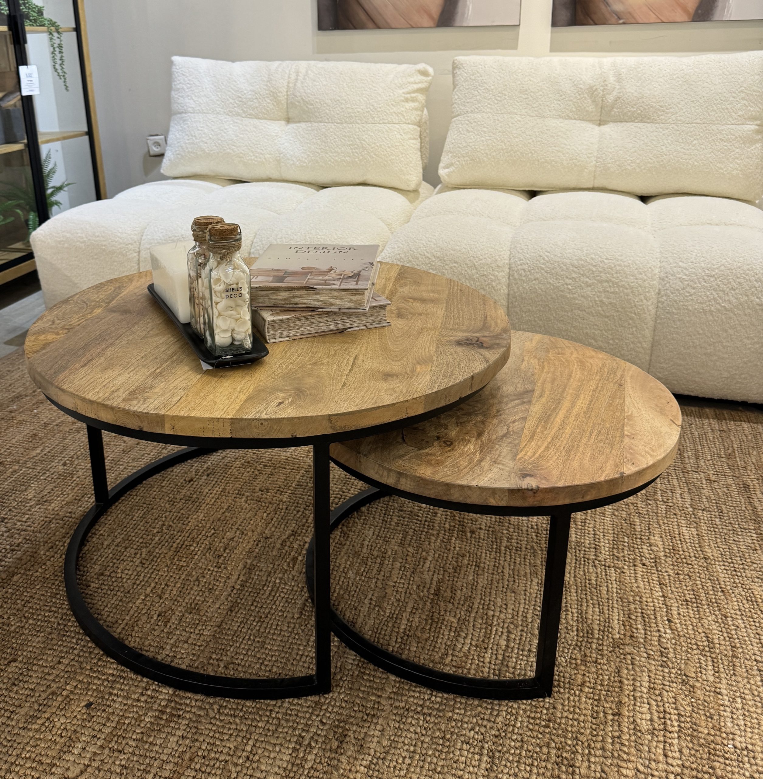 זוג שולחנות לסלון עגולים עץ מנגו דגם נדרן