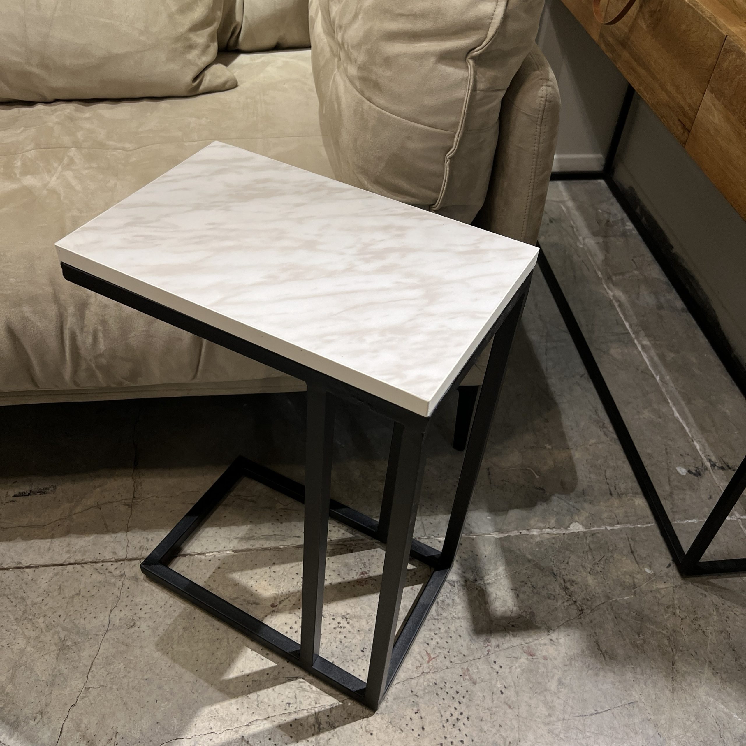 נשכן מלבני דגם ניוזאן נשכן מלבני דגם ניוזאן