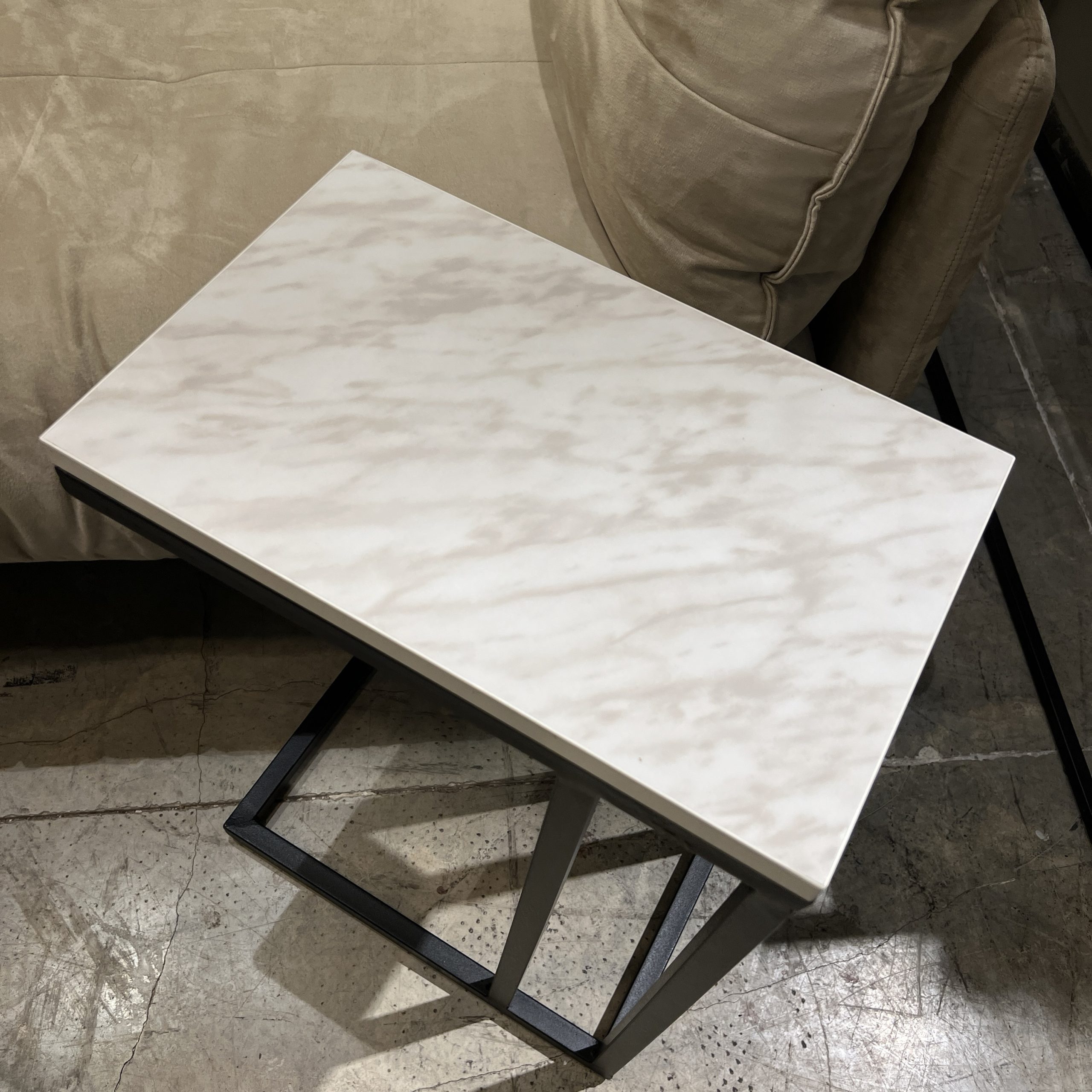 נשכן מלבני דגם ניוזאן נשכן מלבני דגם ניוזאן