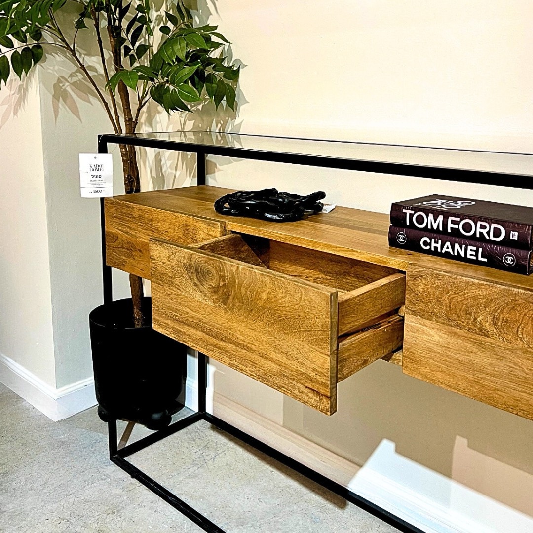 קונסולה עץ 3 מגירות עץ טופ זכוכית ברזל שחור דגם סוניל קונסולה עץ 3 מגירות עץ טופ זכוכית ברזל שחור דגם סוניל