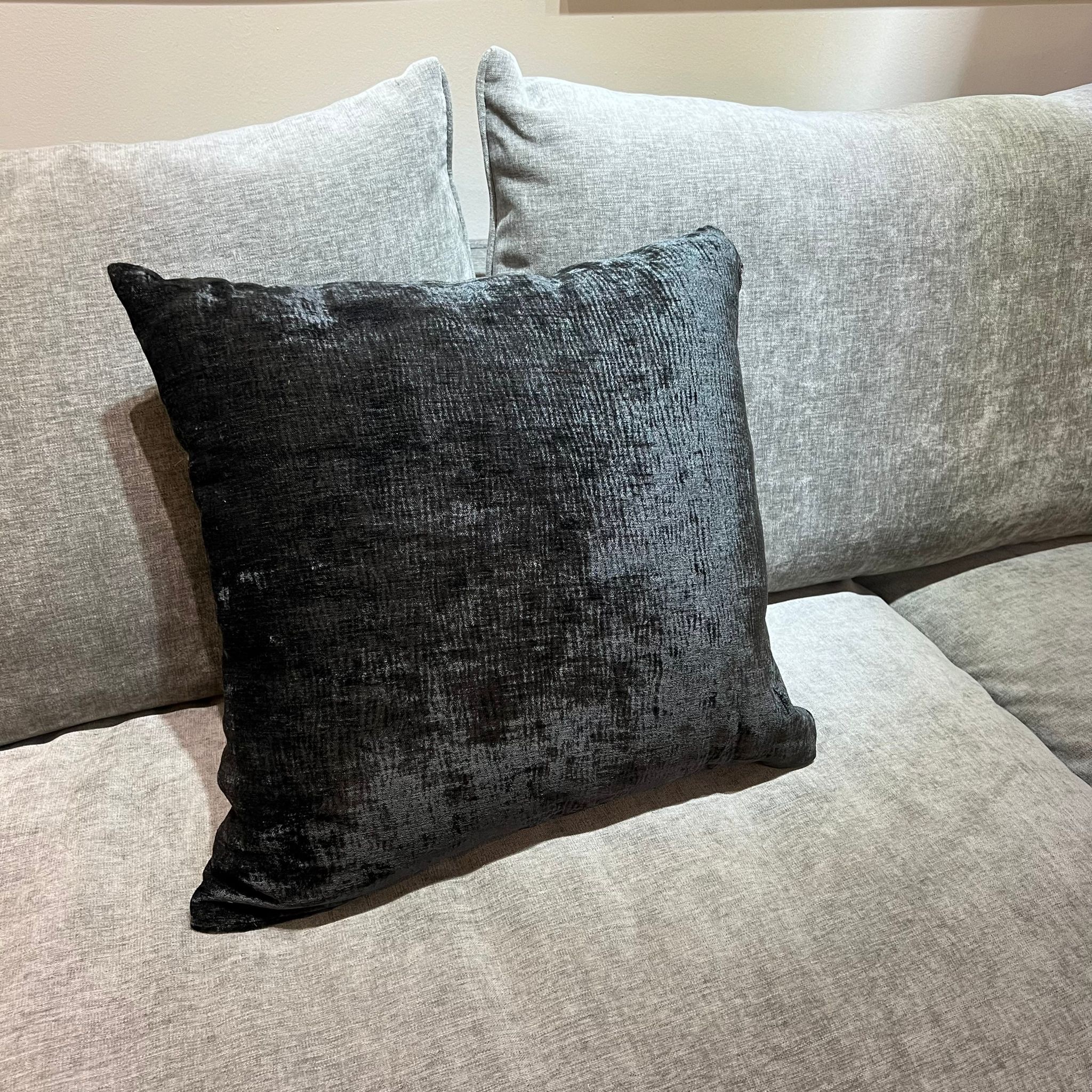 כרית נוי דגם אוסלו בלאק