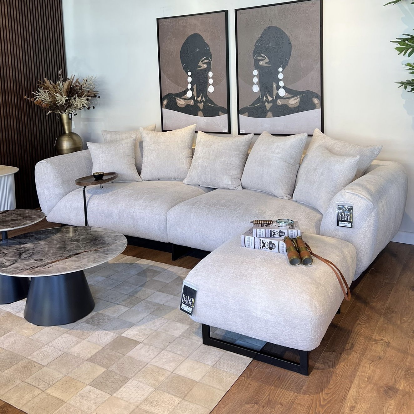 ספה דגם פאלקון ספה דגם פאלקון