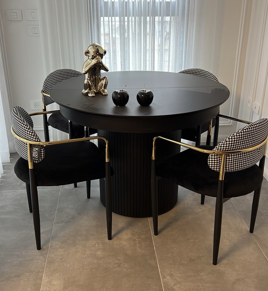 כסא פינת אוכל ידיות זהב רגליים שחור גב פיפיטה מושב שחור דגם מודרן קימי כסא פינת אוכל ידיות זהב רגליים שחור גב פיפיטה מושב שחור דגם מודרן קימי