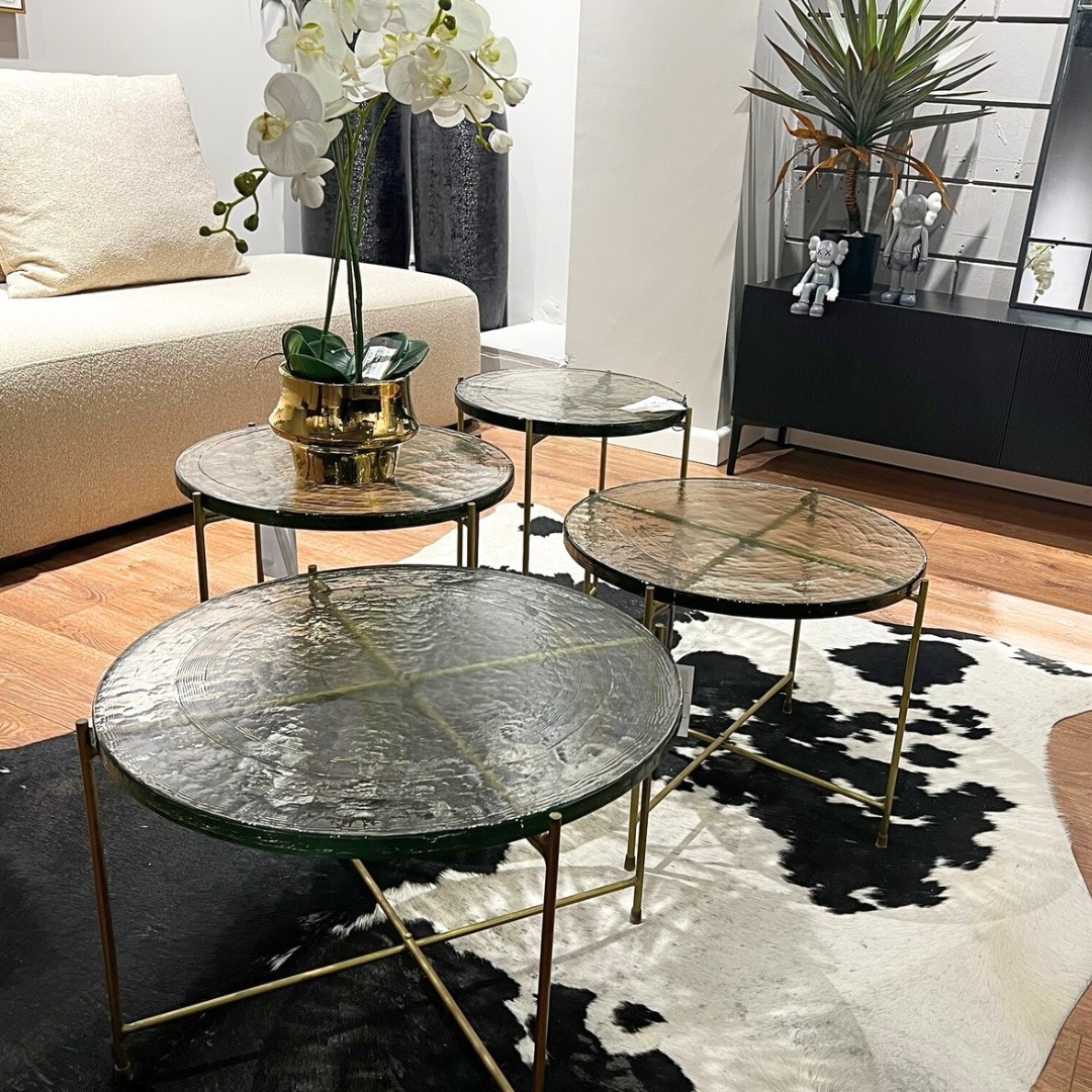 שולחן סלון דגם ראבי זכוכית עבה רגלי זהב שולחן סלון דגם ראבי זכוכית עבה רגלי זהב