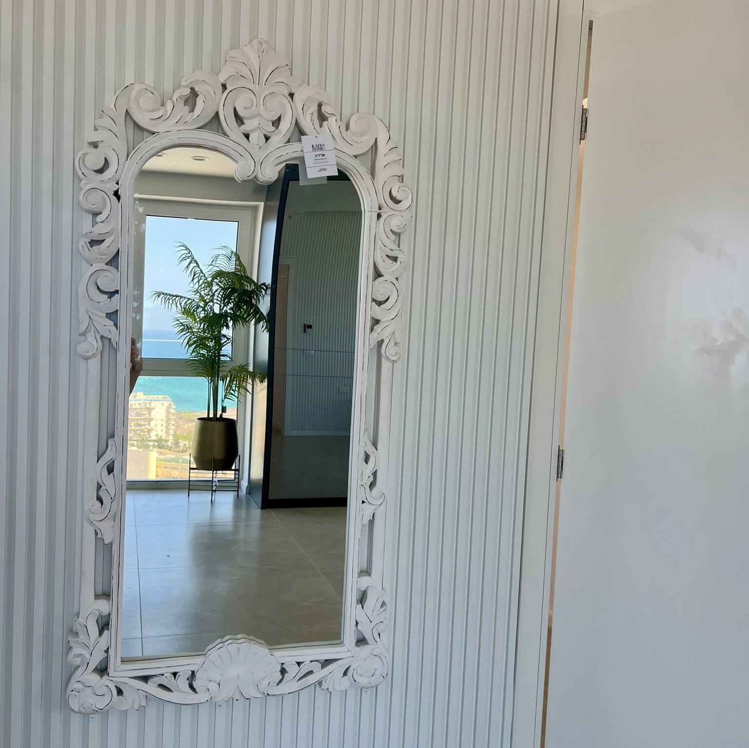 מראה מלבנית גדולה עץ רומנטית עיטורים פתוחים לבן דגם שירוג מראה מלבנית גדולה עץ רומנטית עיטורים פתוחים לבן דגם שירוג