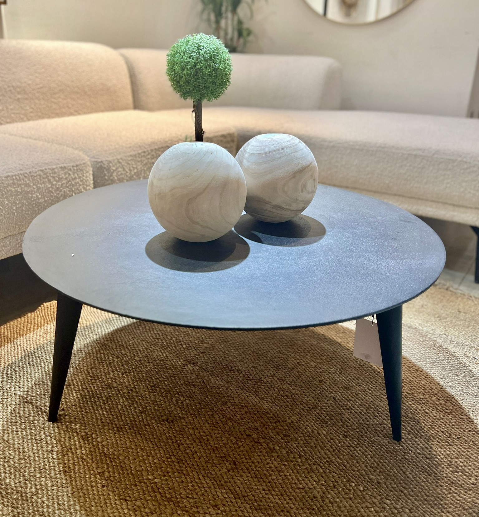 שולחן סלון עגול ברזל שולחן סלון עגול ברזל