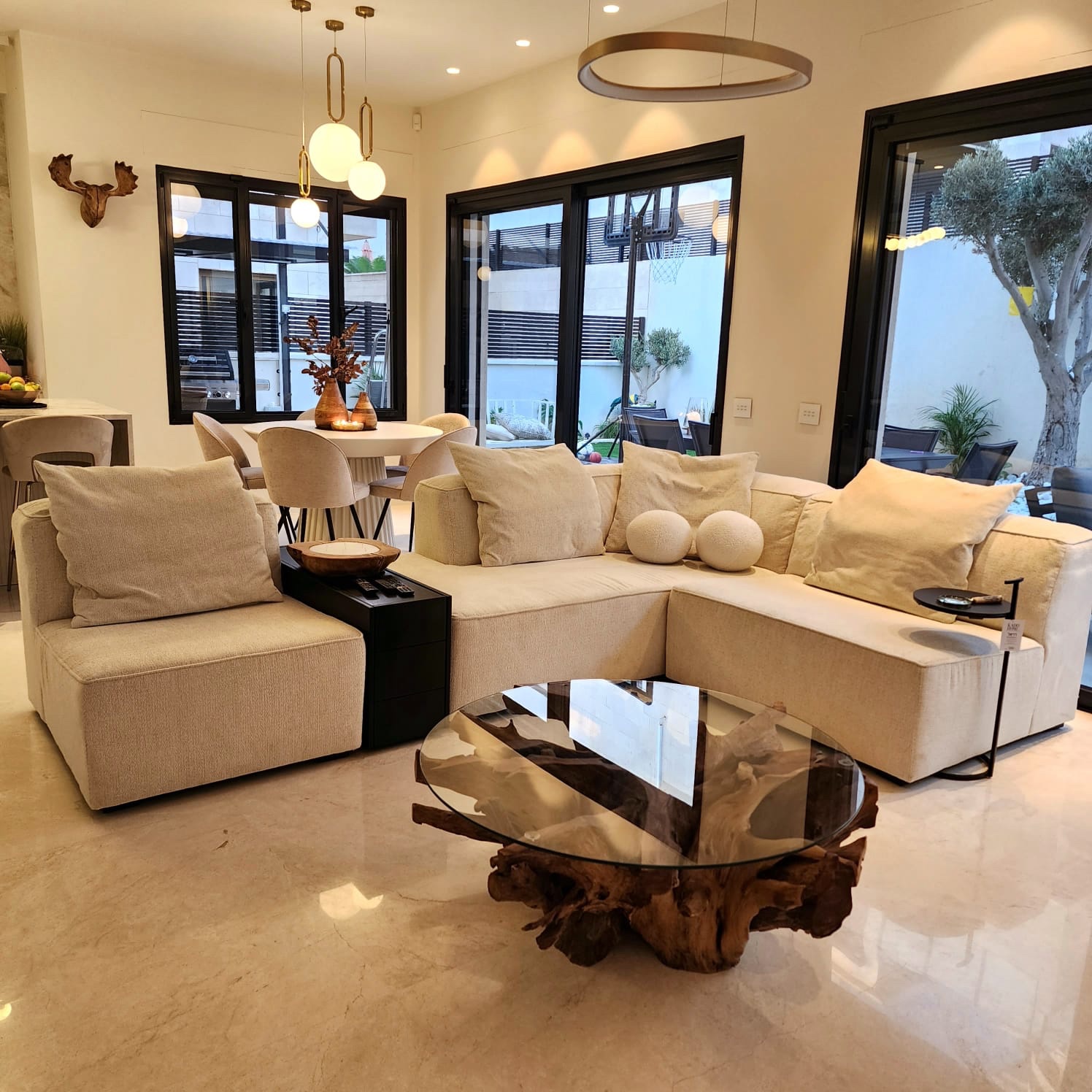 ספה פינתית מעוצבת דגם עדן ספה פינתית מעוצבת דגם עדן