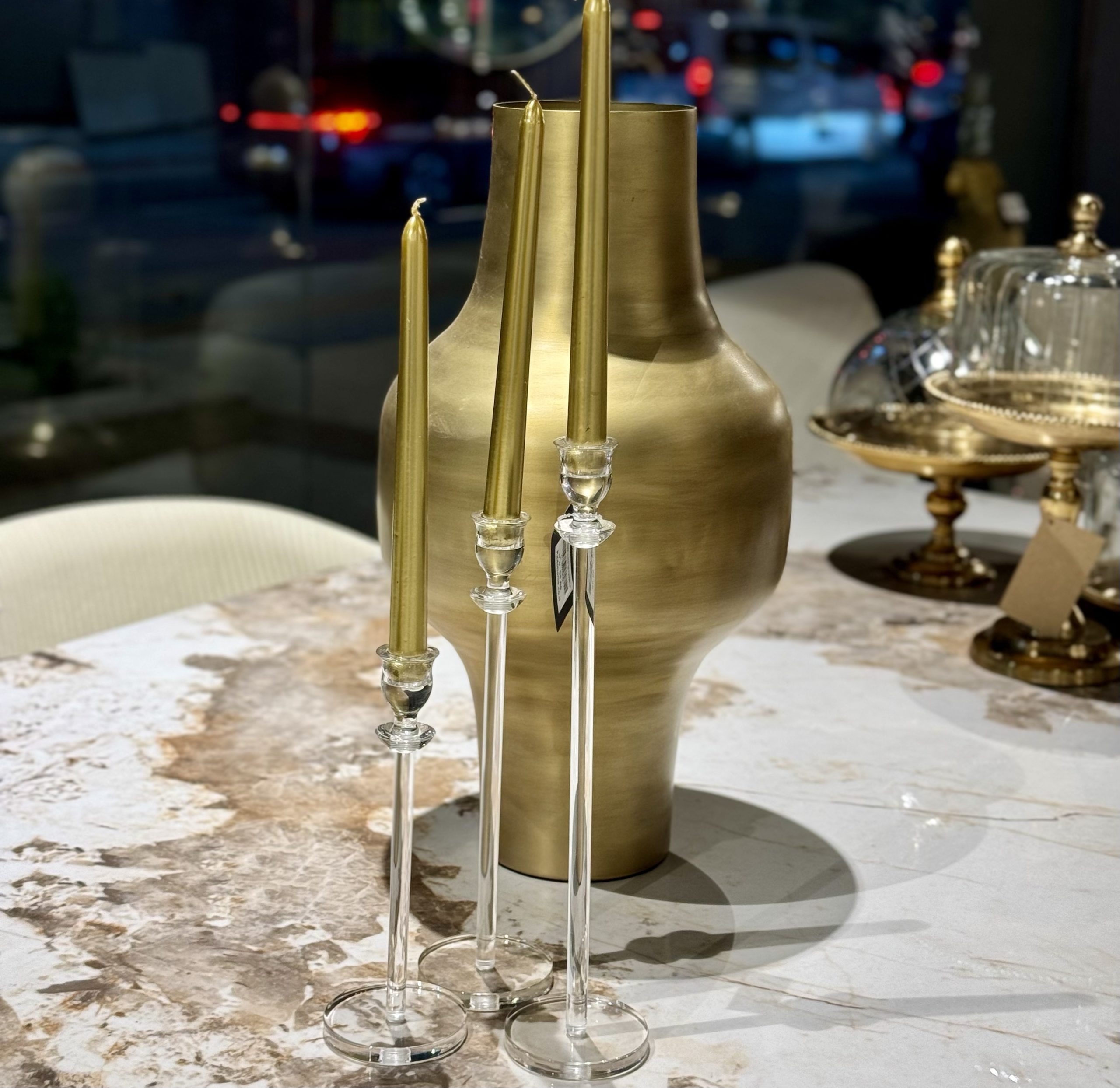 סט 3 פמוטים אקרילי שקוף דגם איקו סט 3 פמוטים אקרילי שקוף דגם איקו