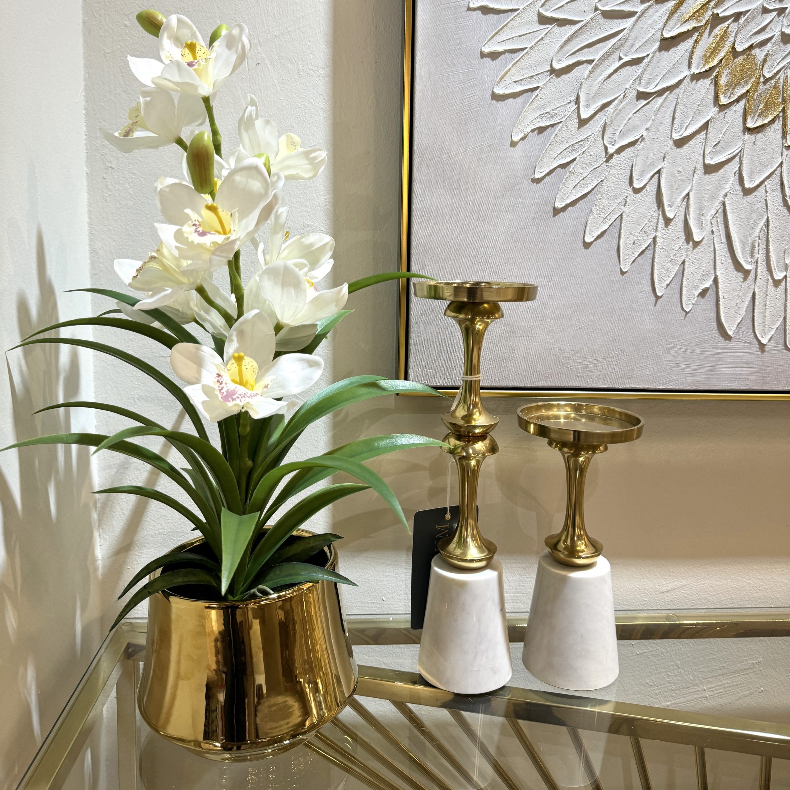 כד זהב מעוצב קטן כד זהב מעוצב קטן