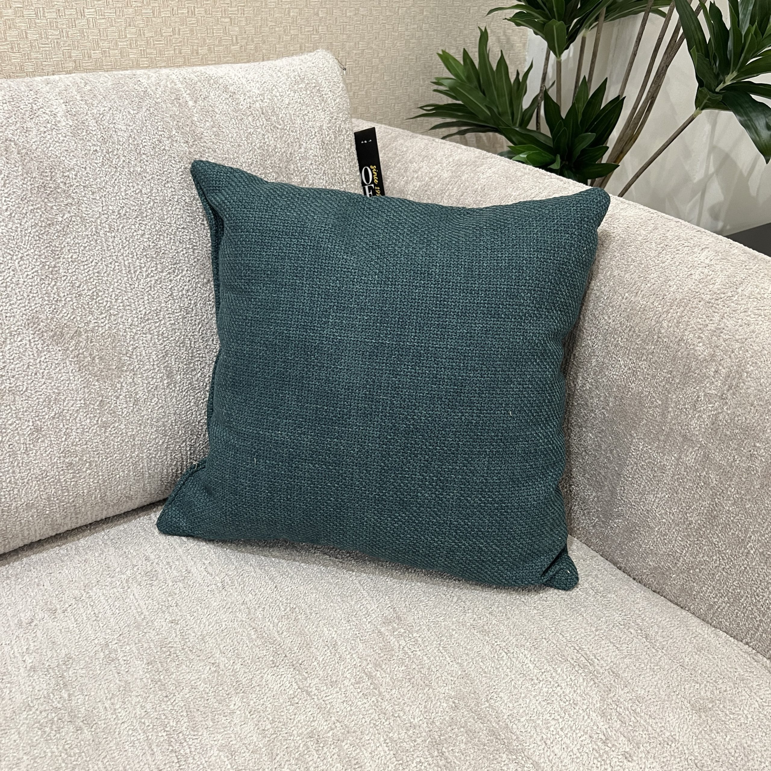 כרית נוי מעוצבת טורקיז כרית נוי מעוצבת טורקיז